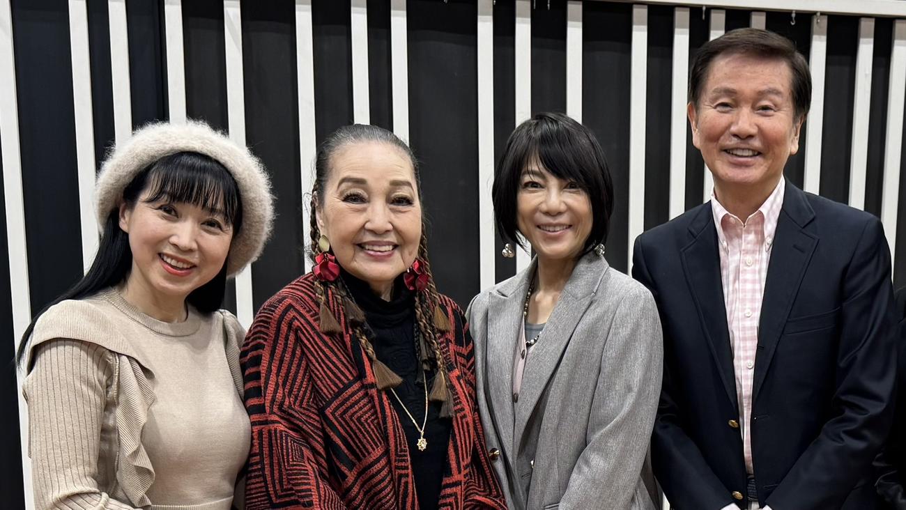 ニッポン放送「青春の勲章はくじけない心　増刊号」に出演する、左から西村知美、湯川れい子さん、堀ちえみ、森田健作