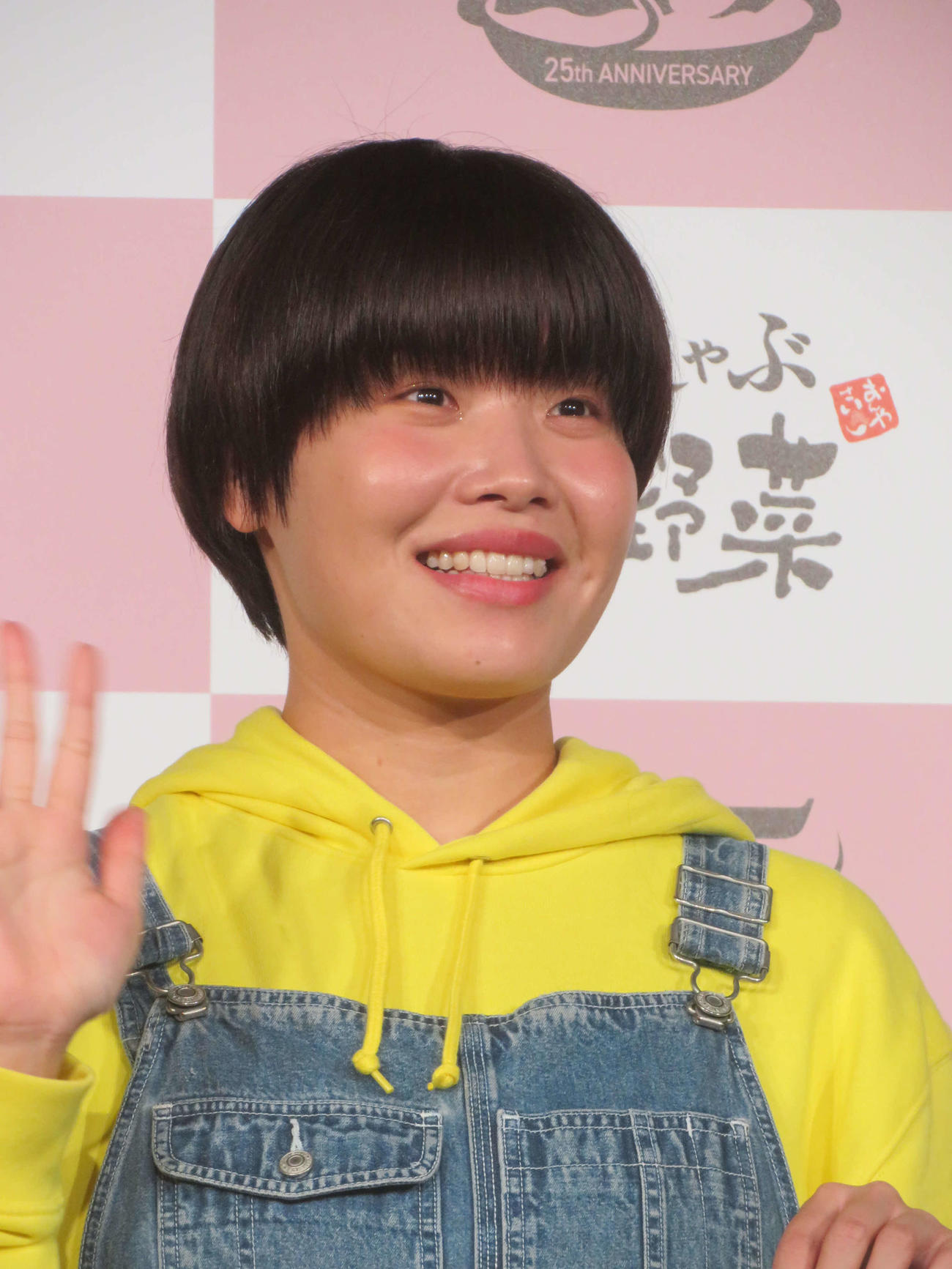 「しゃぶしゃぶ温野菜25周年発表会」に出席したまひる