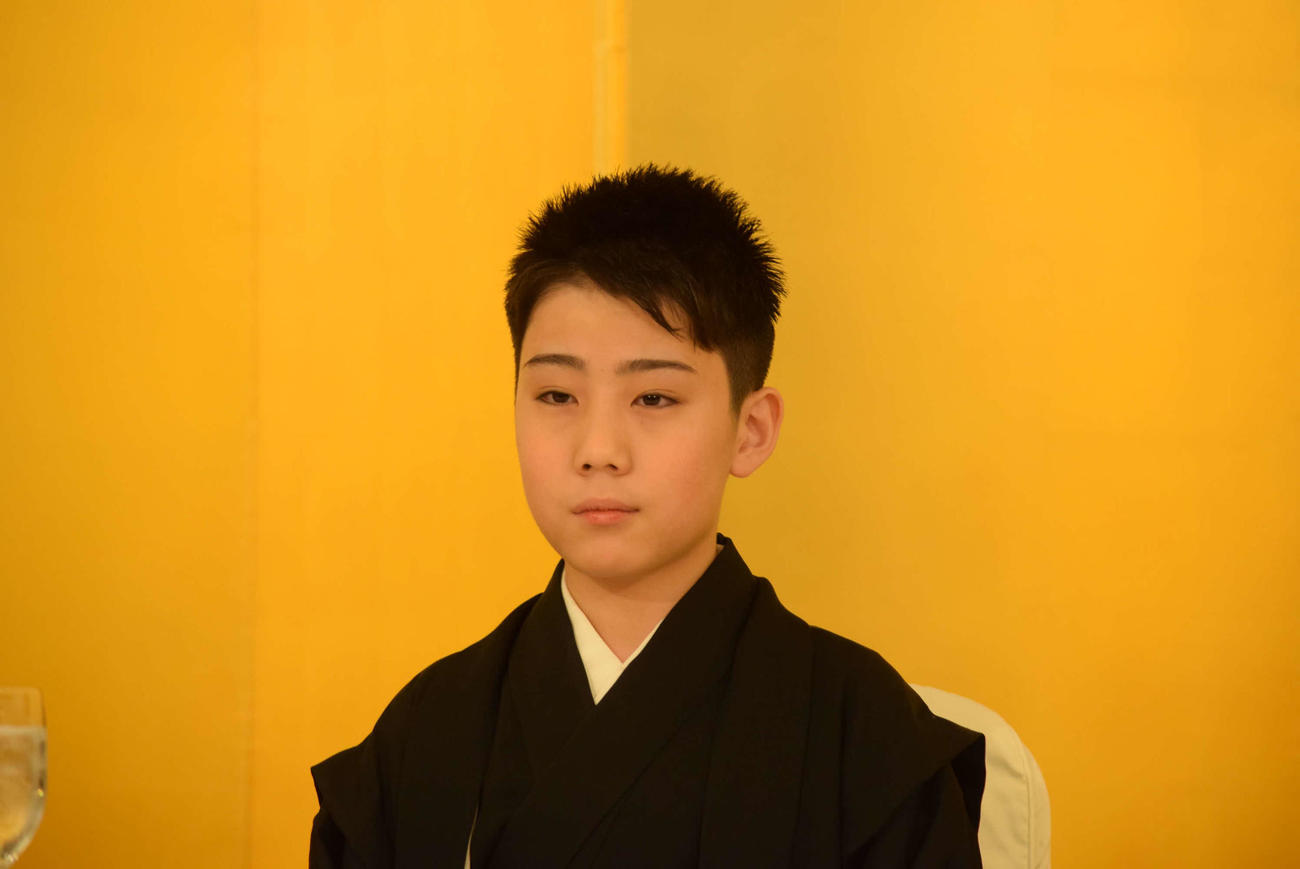 襲名披露「七月歌舞伎」への意気込みを語った尾上丑之助（撮影・阪口孝志）