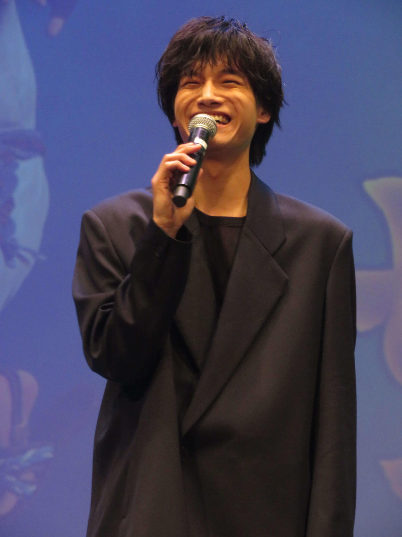 都内で3DCGアニメ映画「ヨウゼン」公開御礼舞台あいさつに登壇したAぇ！group佐野晶哉