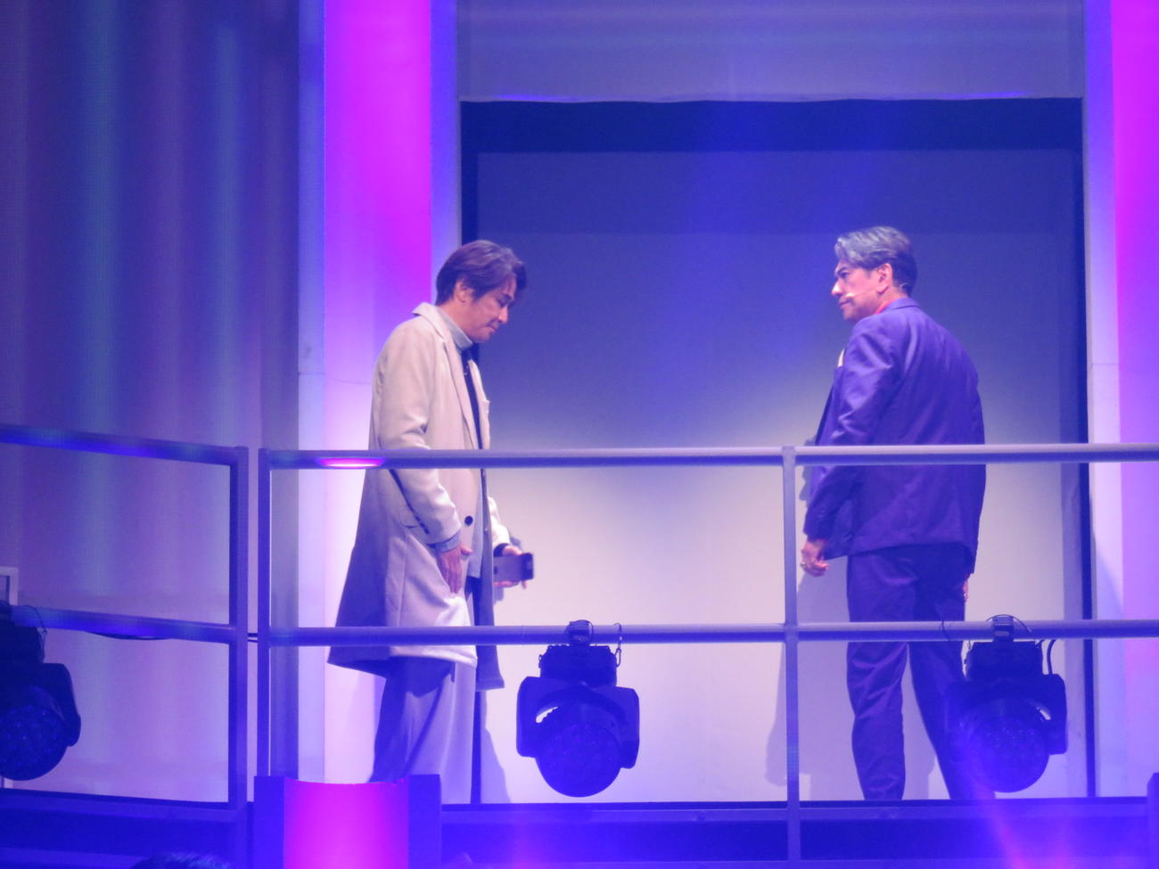 近藤真彦（左）と川崎麻世