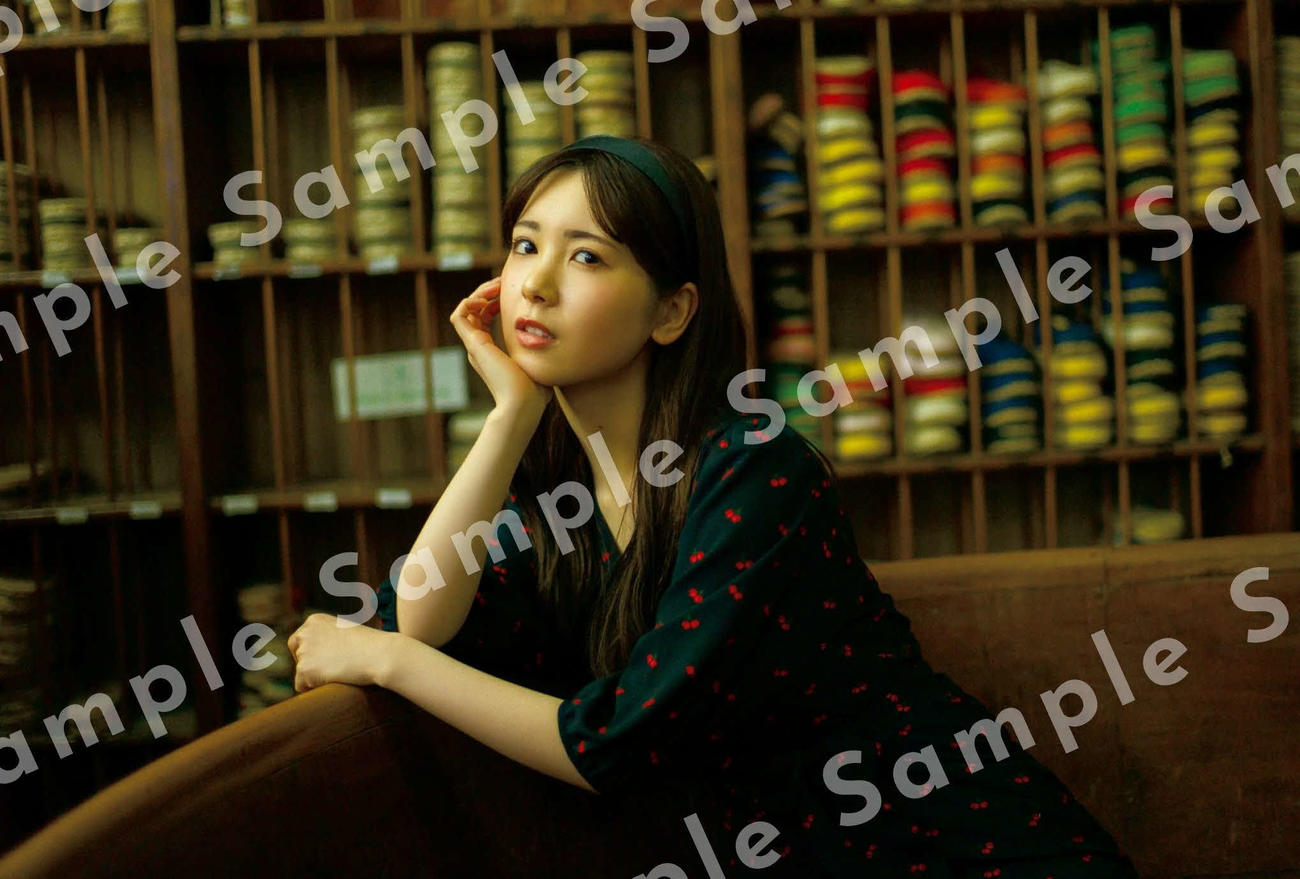 乃木坂46筒井あやめファースト写真集の特典カット（細居幸次郎氏撮影）