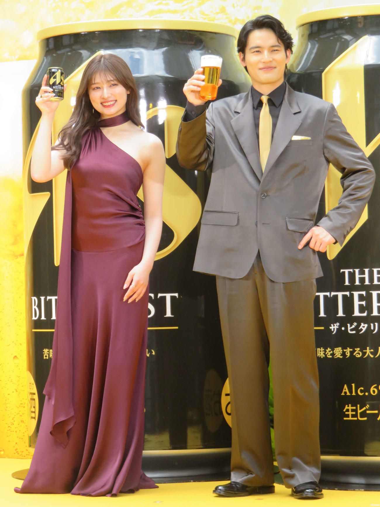 「アサヒ　サ・ビタリスト　CM発表会」に登壇した水上恒司（右）と吉川愛