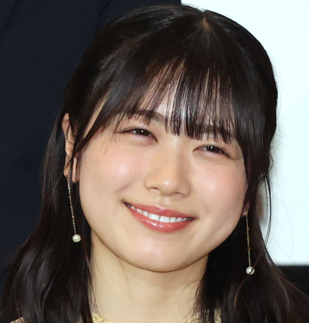 丹生明里（2022年1月撮影）