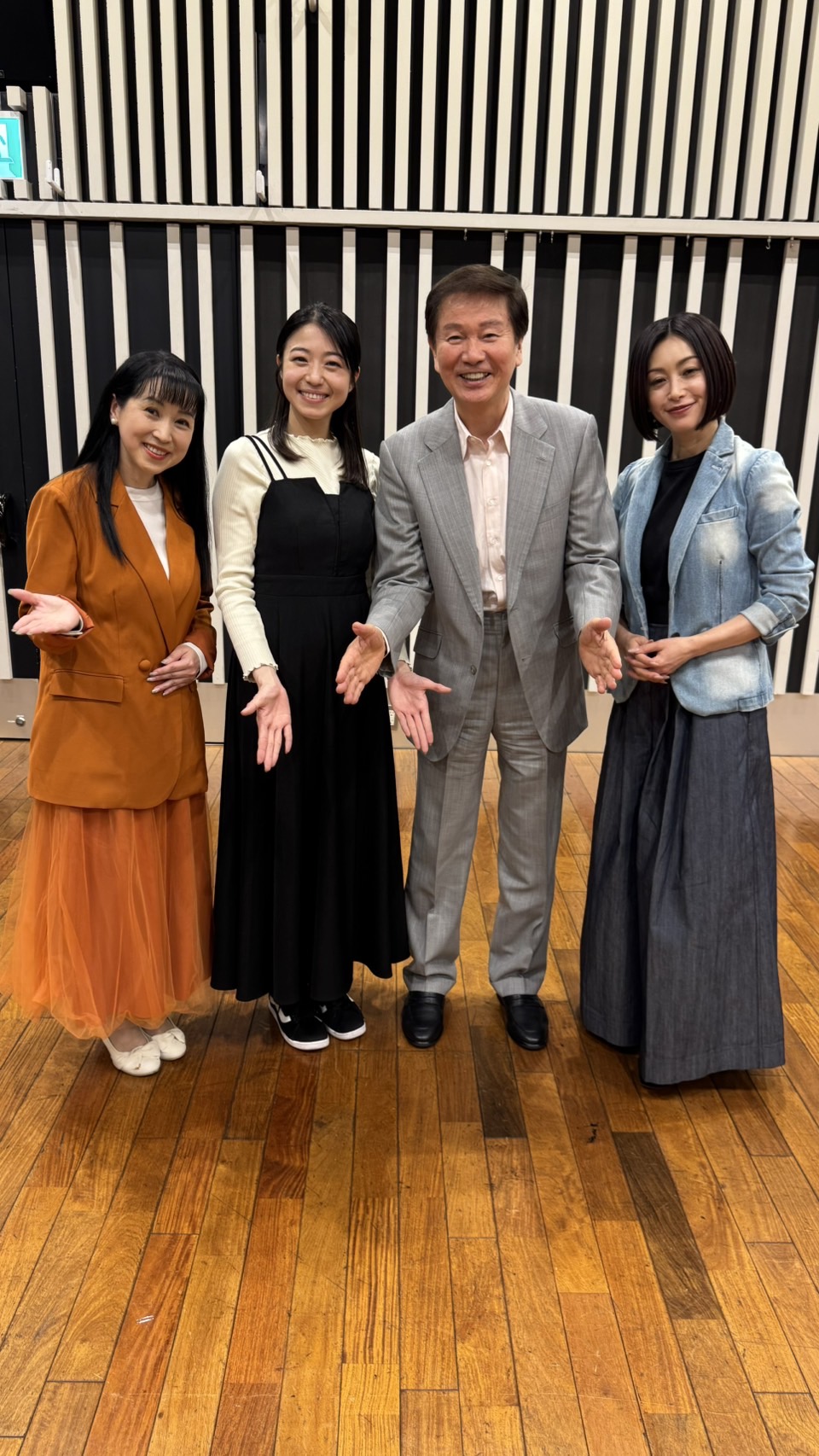 収録に参加した、左から西村知美、中村静香、森田健作、酒井法子