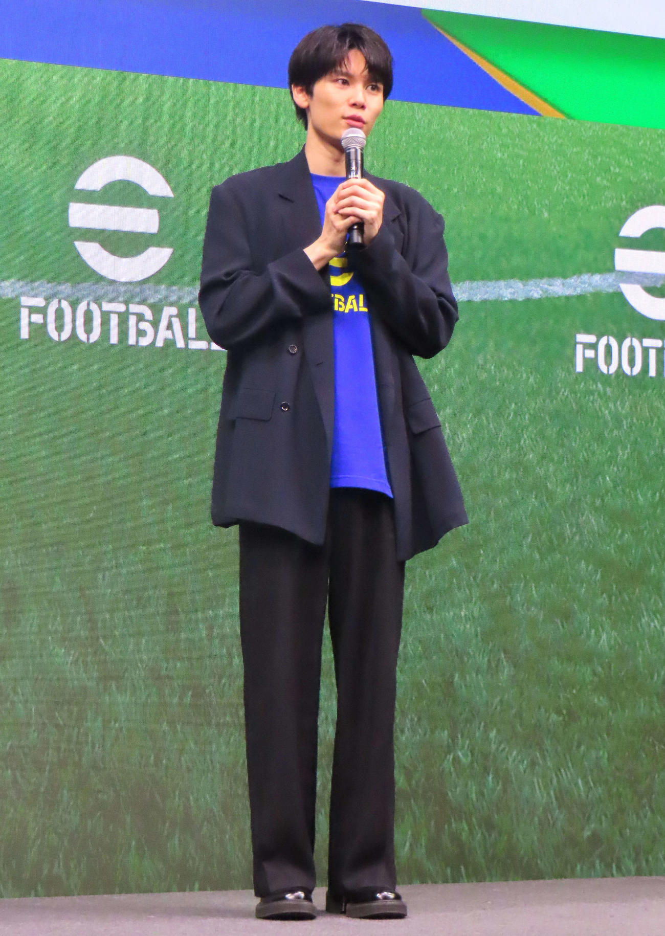「eFootball」コミュニティアンバサダー就任発表会に登壇した萩原利久