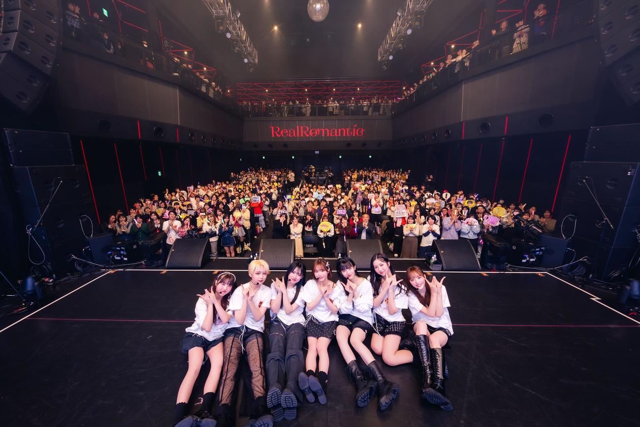 ファーストライブ「A New Semester」を開いたReal Romanticのメンバーたち
