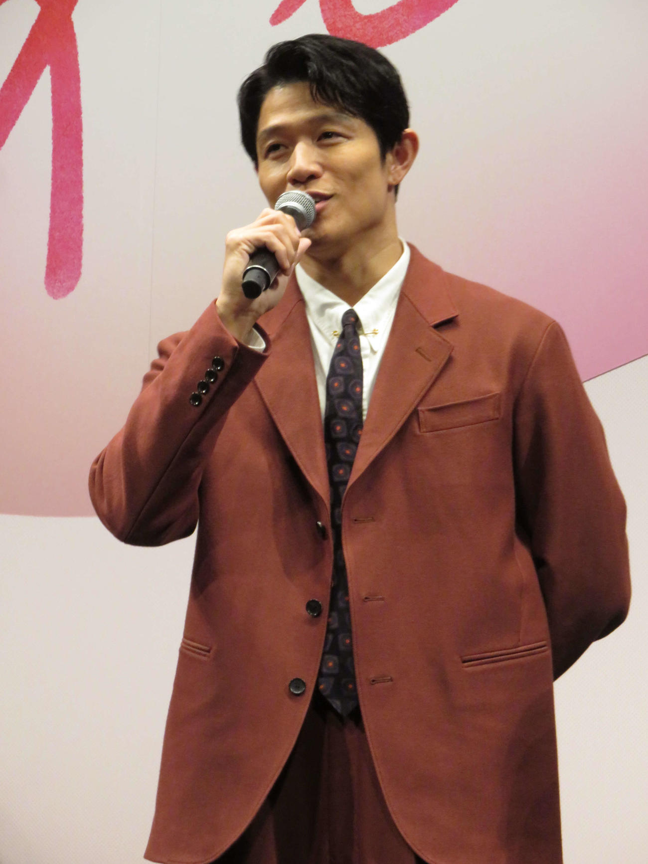 映画「花まんま」完成披露プレミア試写会に登壇した鈴木亮平