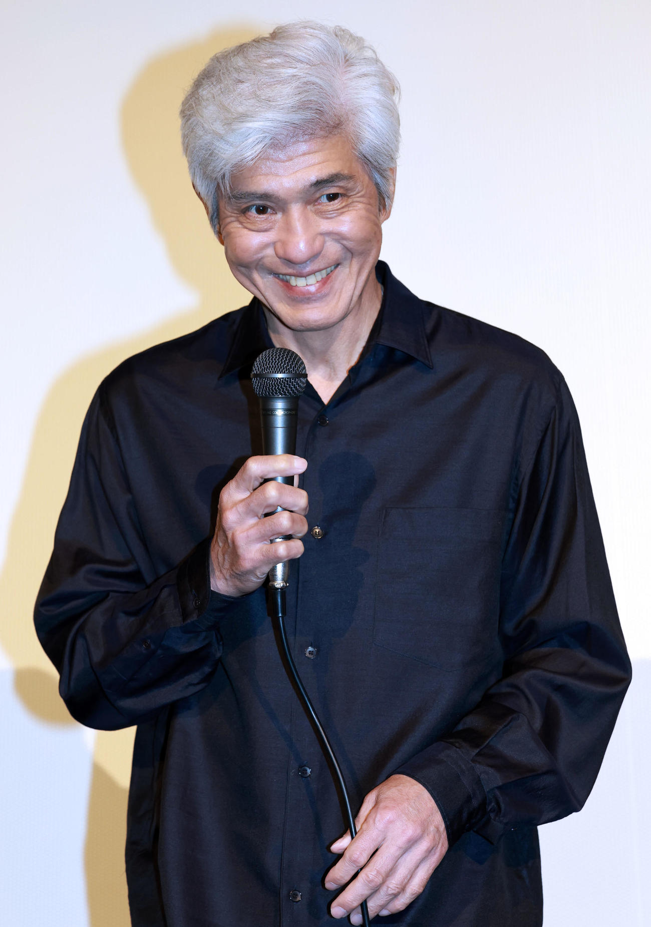 映画「ハッピー☆エンド」の舞台あいさつに登場した佐藤浩市（撮影・野上伸悟）