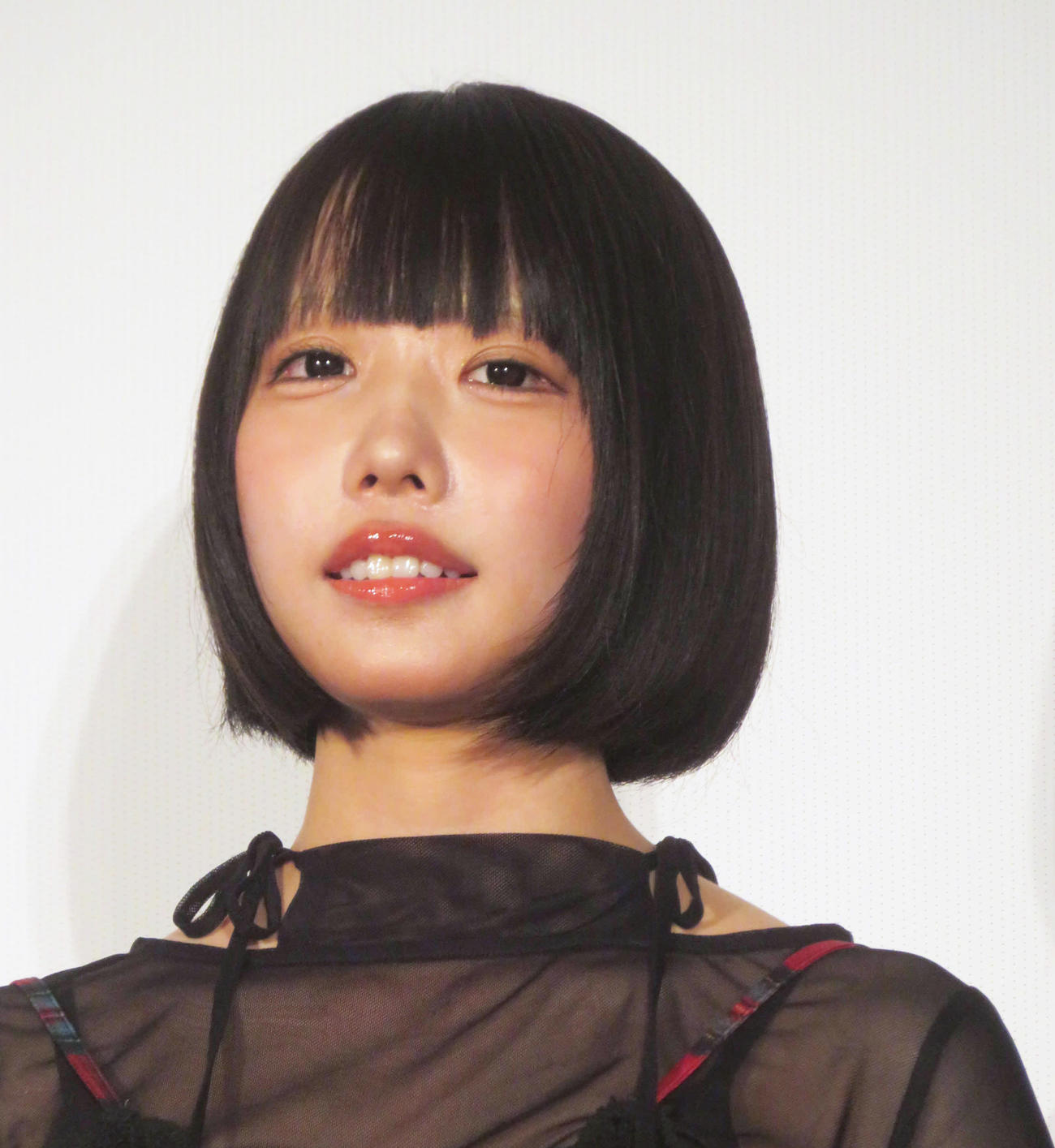映画「劇場版　僕とロボコ」公開記念舞台あいさつに出席したano