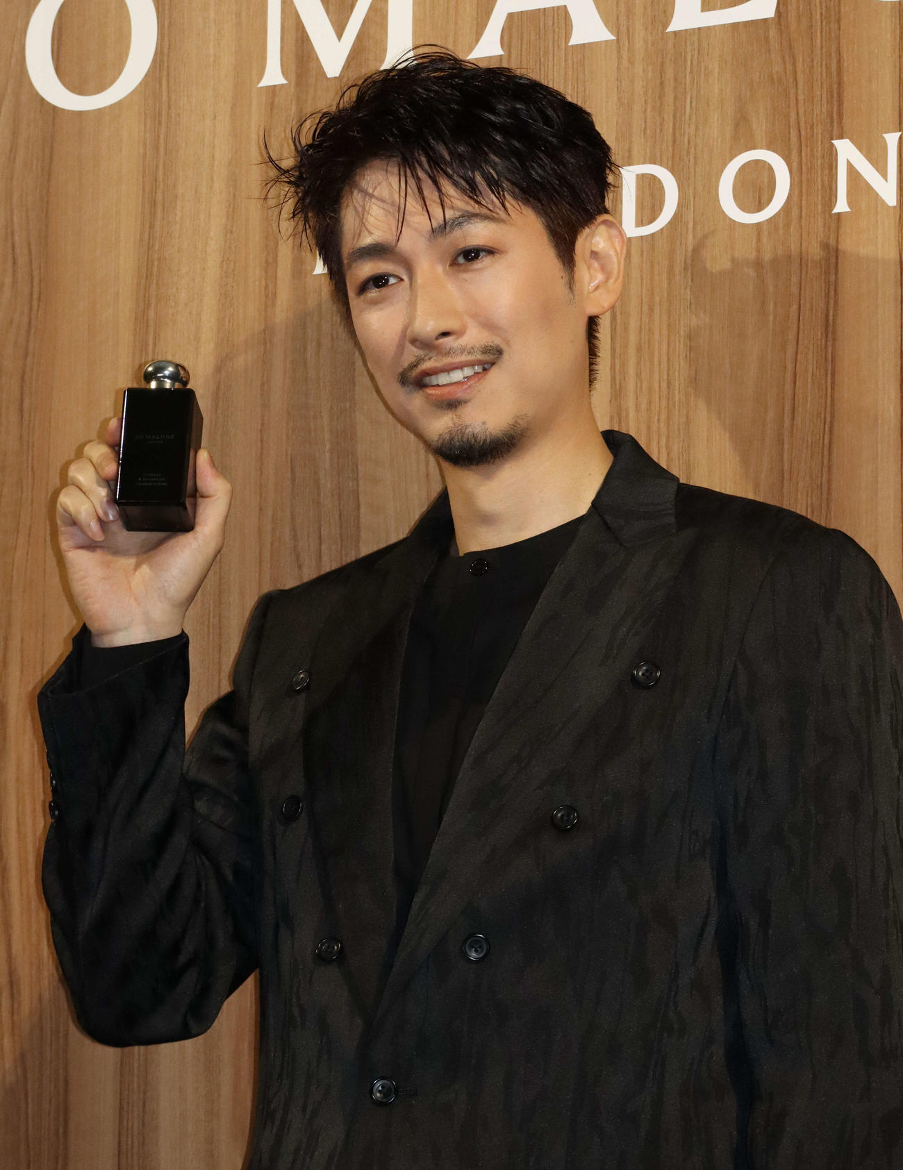 「ジョー　マローン　ロンドン」のフォトコールに出席したディーン・フジオカ