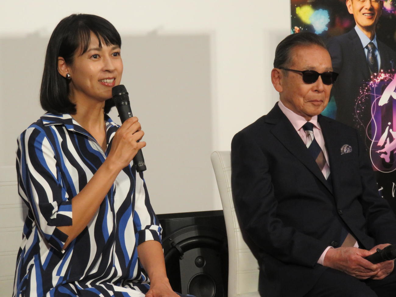 NHKスペシャル「人体3」の会見に臨んだタモリ（右）とNHK久保田祐佳アナウンサー