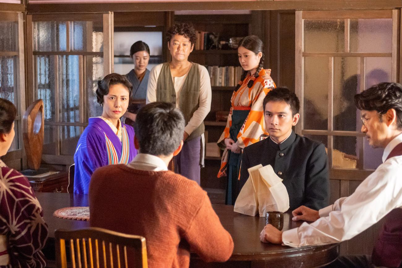NHK連続テレビ小説「あんぱん」の1場面（C）NHK
