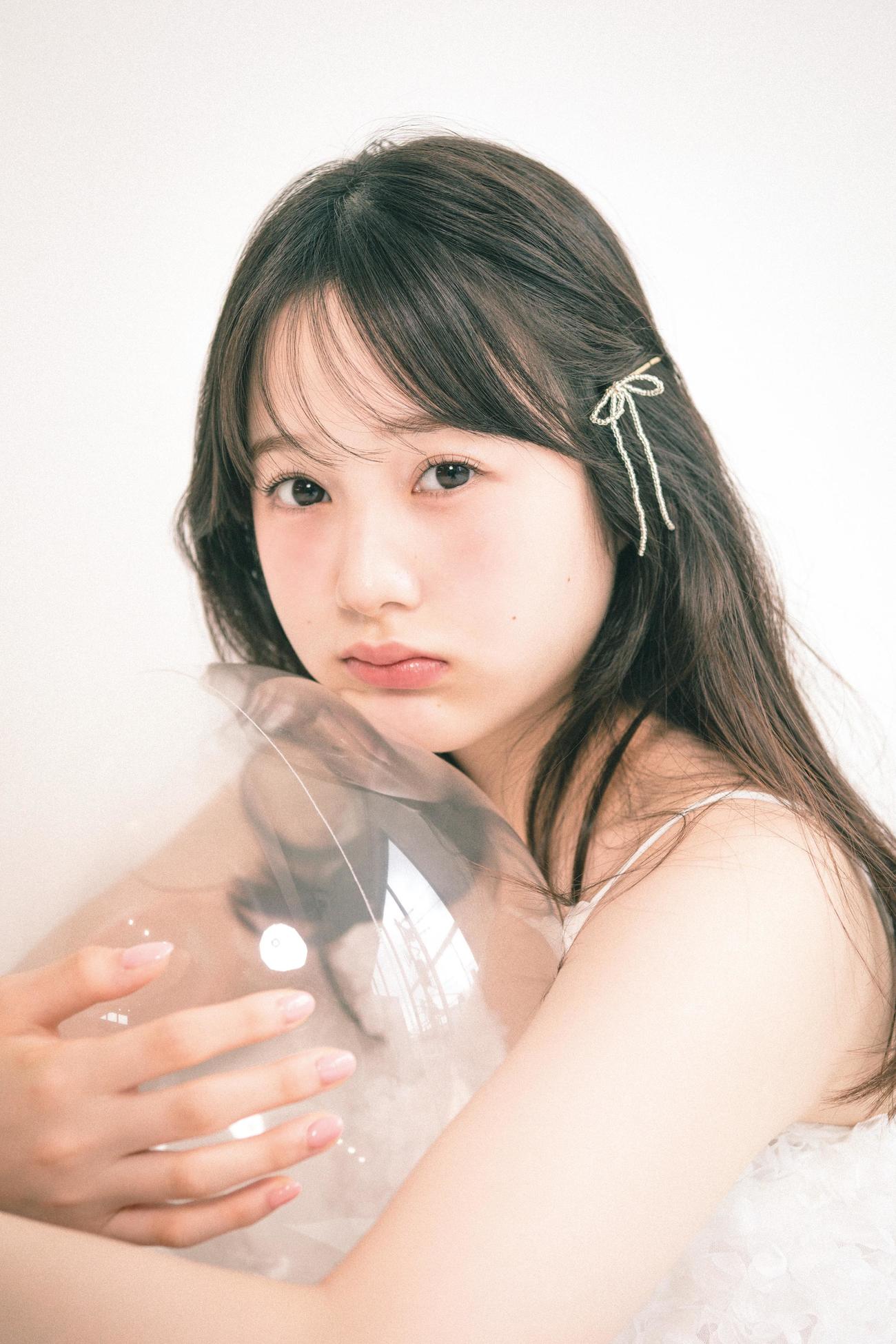 雑誌「Ray」の専属モデルに決定した本田紗来（Ray2025年6月号提供、MARCO氏撮影）