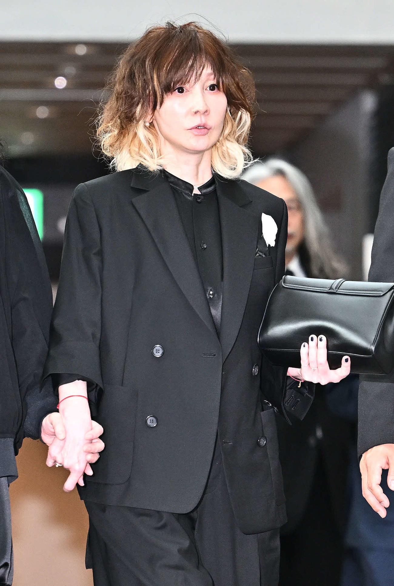 中山美穂さんお別れの会に参列したYOU（撮影・滝沢徹郎）