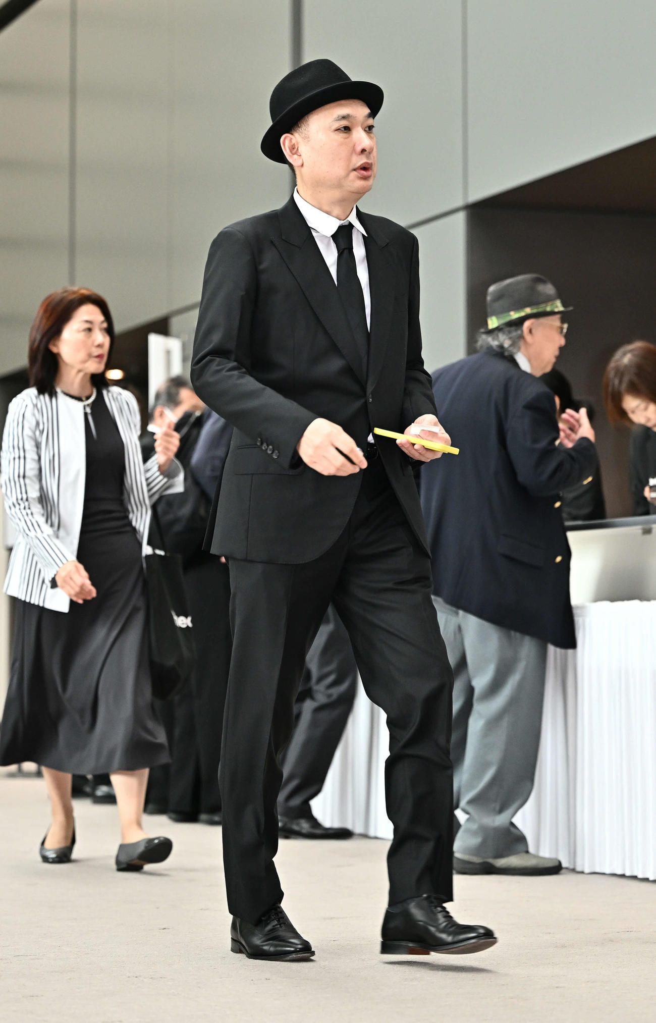 中山美穂さんお別れの会に参列した浜崎貴司（撮影・滝沢徹郎）