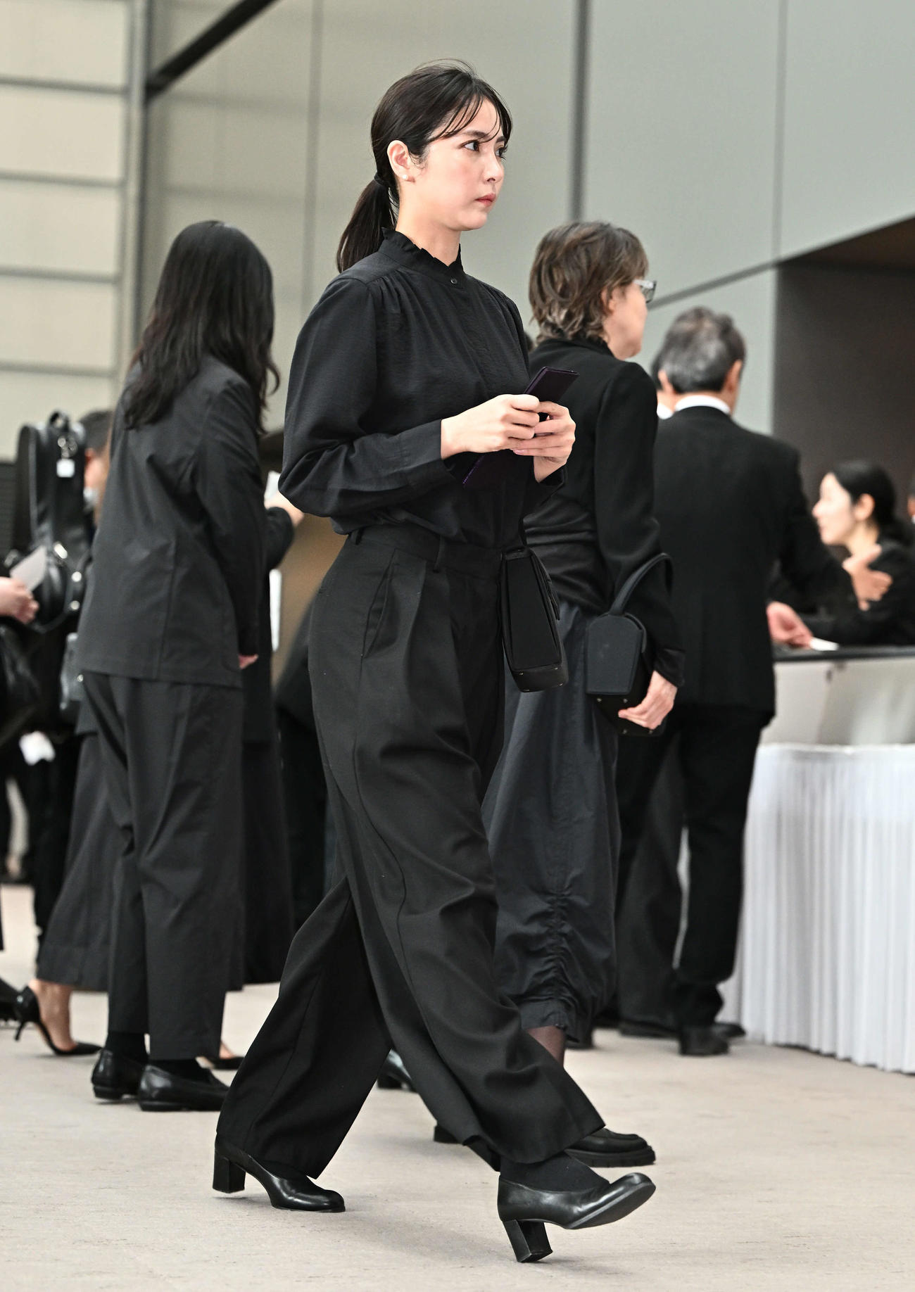 中山美穂さんお別れの会に参列した石川恋（撮影・滝沢徹郎）