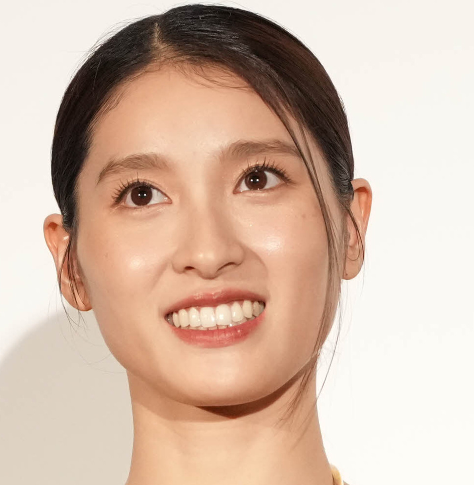 土屋太鳳（2024年8月撮影）