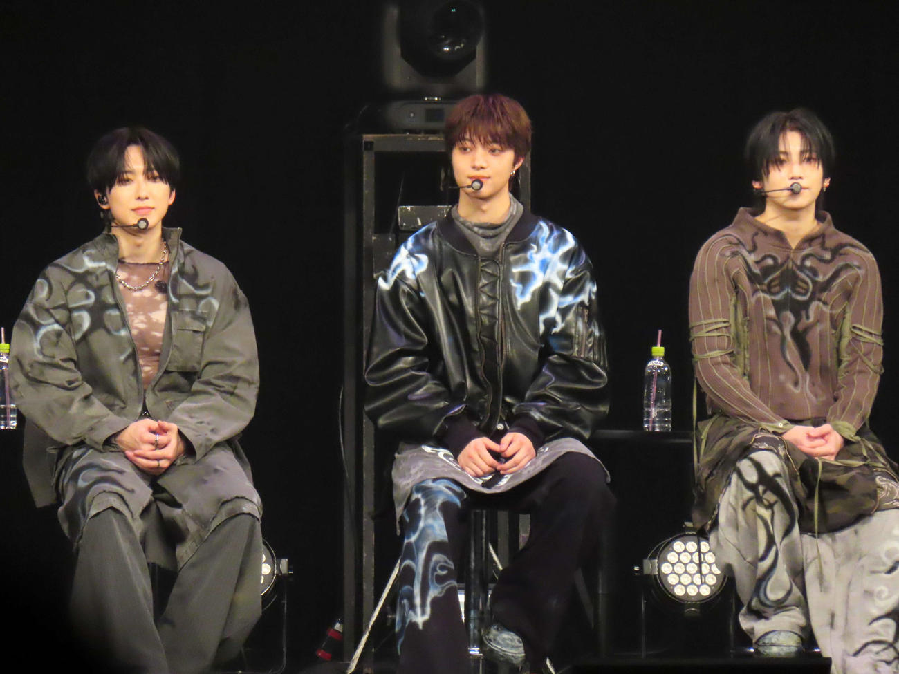 3rd SINGLE SHOWCASE「Go in Blind　（月狼）」に出席した、左から＆TEAMのFUMA、EJ、YUMA