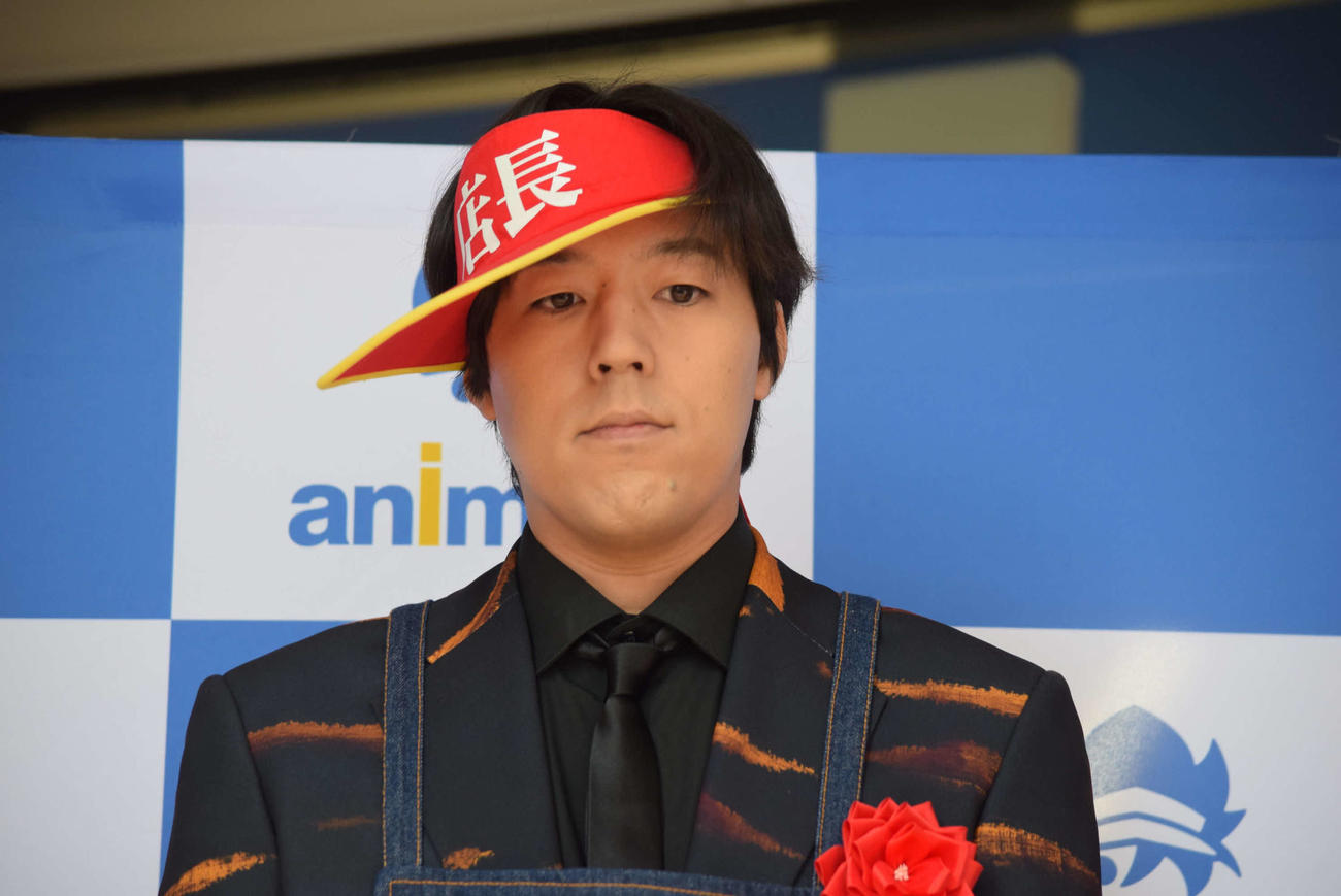 アニメイト梅田オープニングセレモニーに出席したFANTASTICS世界（撮影・阪口孝志）