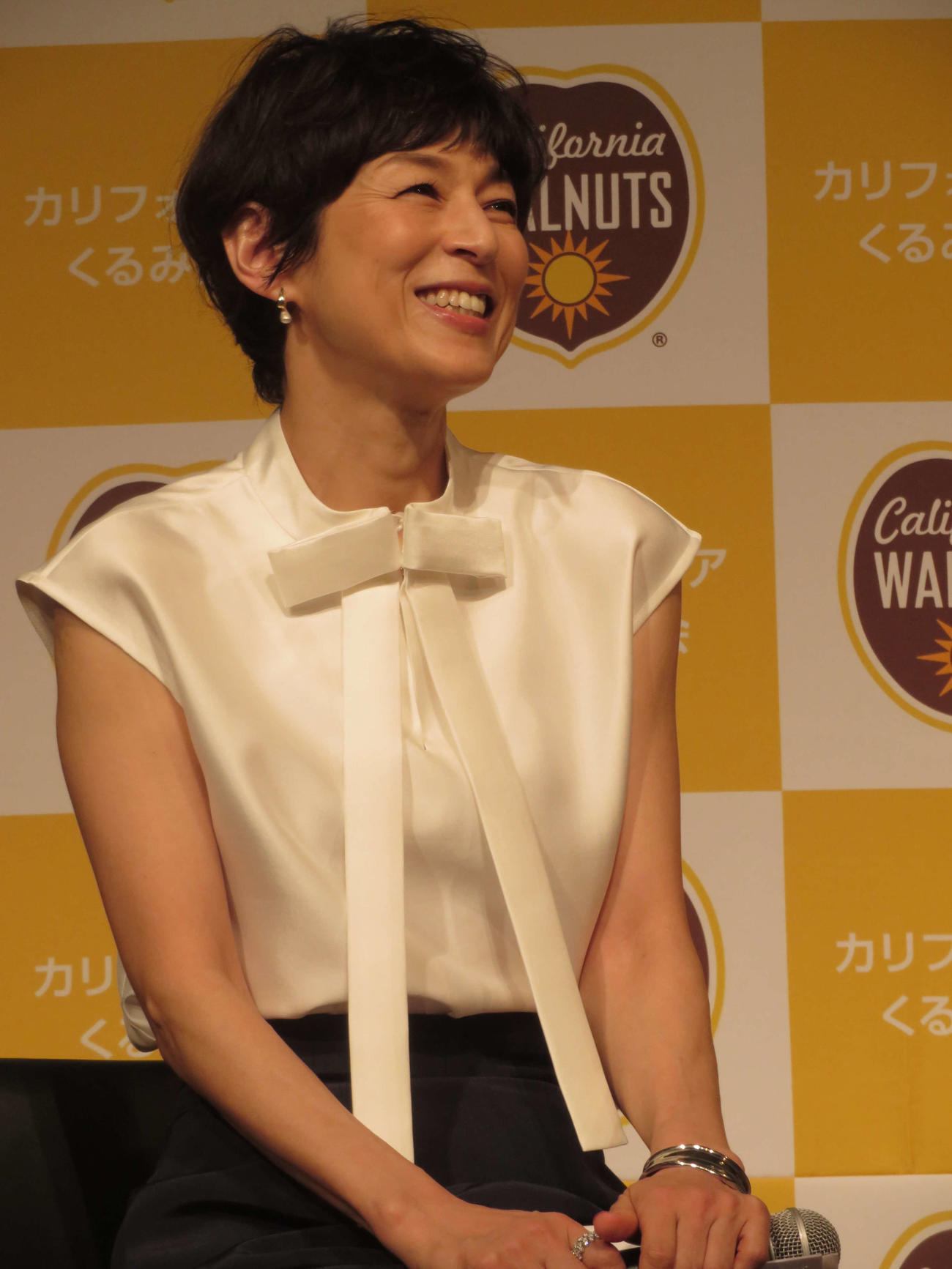 「世界くるみサミット2025」に出席した鈴木保奈美
