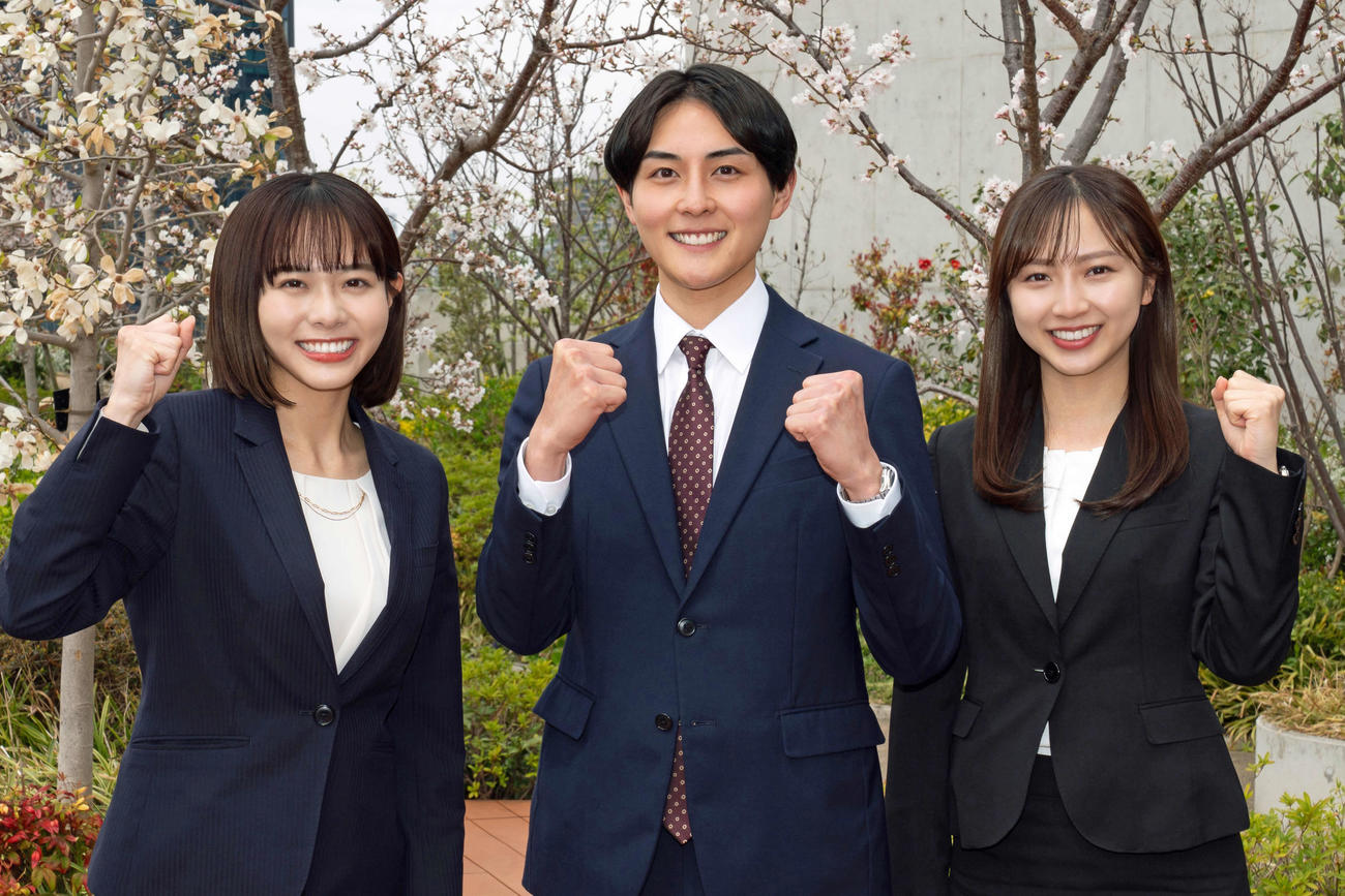 読売テレビに入社した新人アナウンサー、左から）増田陽名アナ、藤岡宗我アナ、吉澤真彩アナ