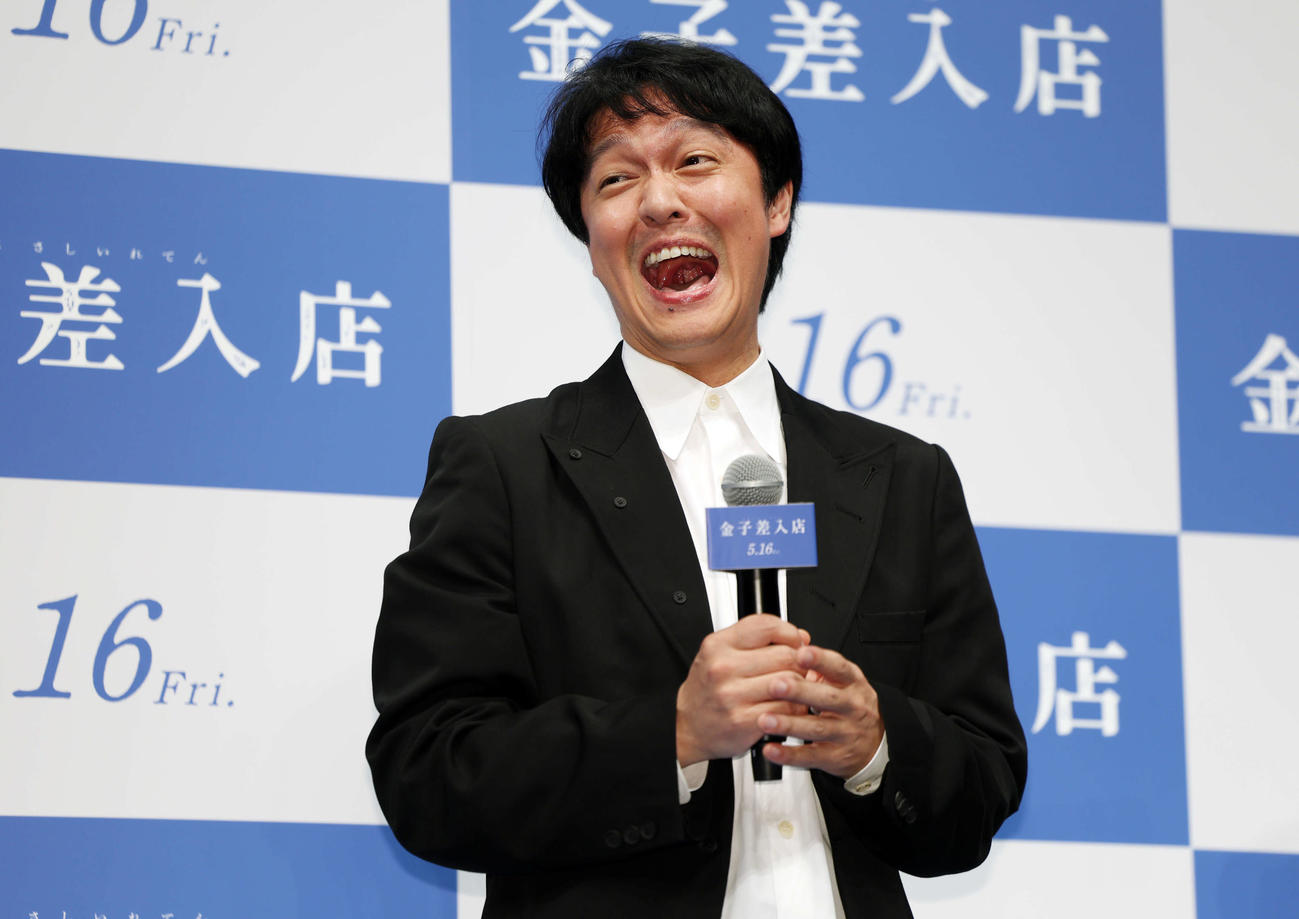 映画「金子差入店」ジャパンプレミアで笑顔を見せる丸山隆平（撮影・宮地輝）