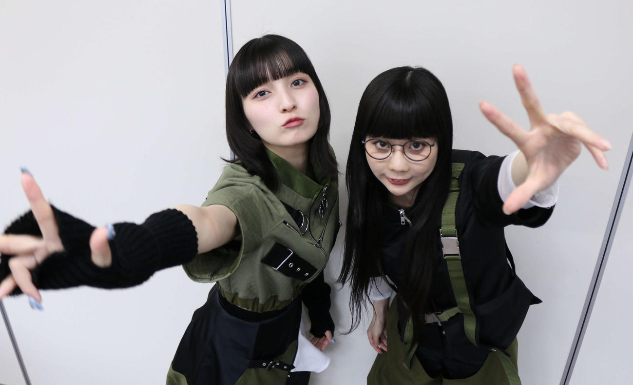 「GANG PARADE」のキャ・ノン（左）とユイ・ガ・ドクソン