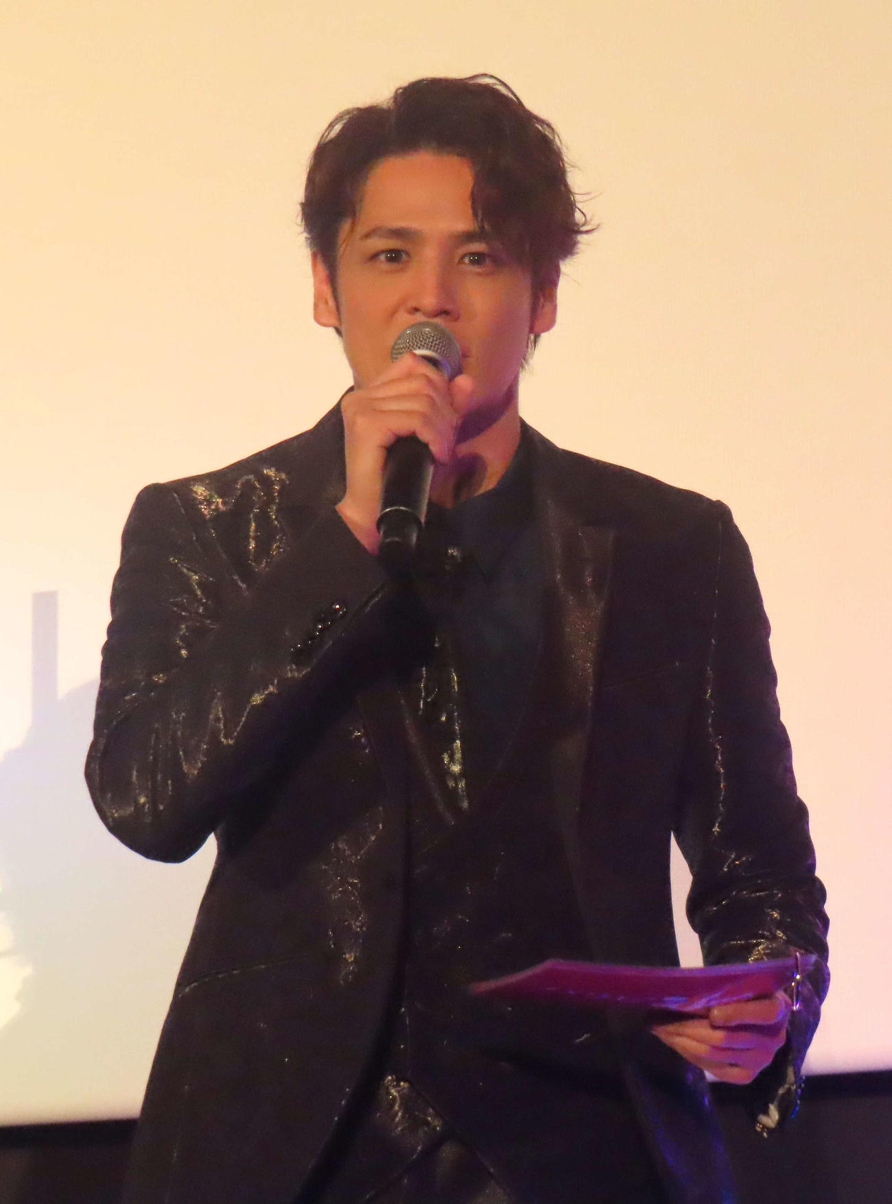 映画「パリピ孔明　THE MOVIE」初日舞台あいさつに登壇した宮野真守