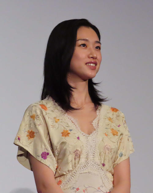 萩原利久「バスケットボールつかめる」手の大きさに会場騒然「一番人に