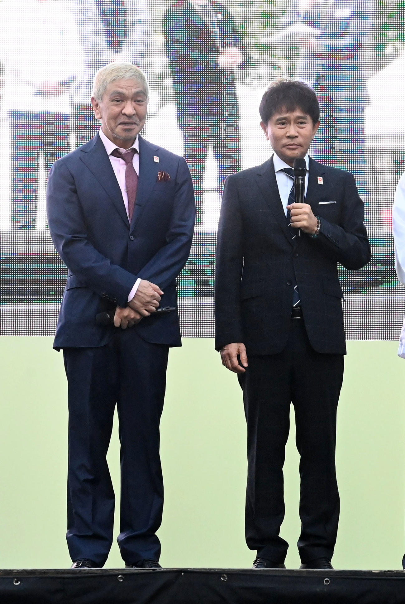ダウンタウン松本人志と浜田雅功（2022年11月撮影）
