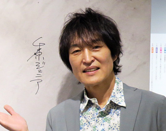 千原ジュニア（2025年撮影）
