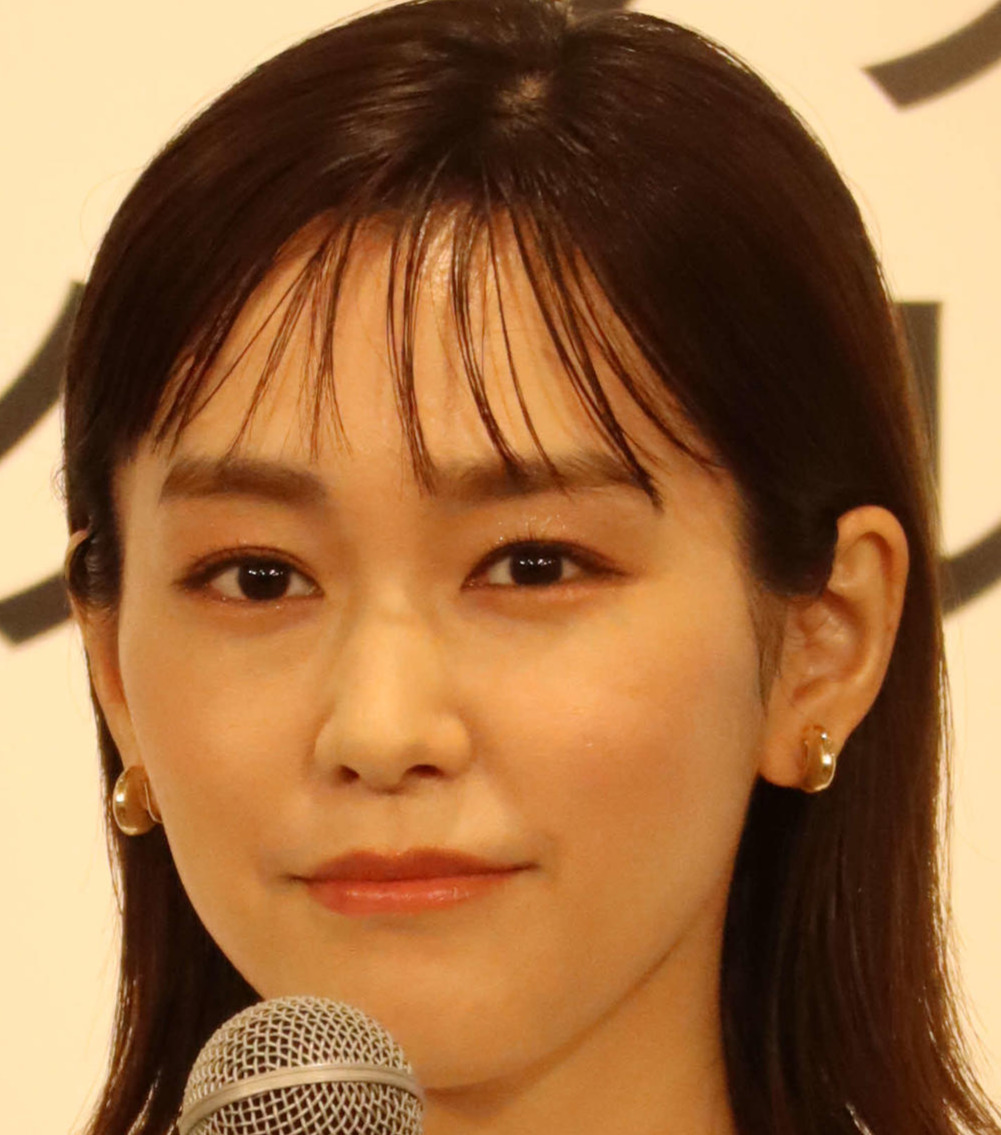 桐谷美玲（2025年4月撮影）