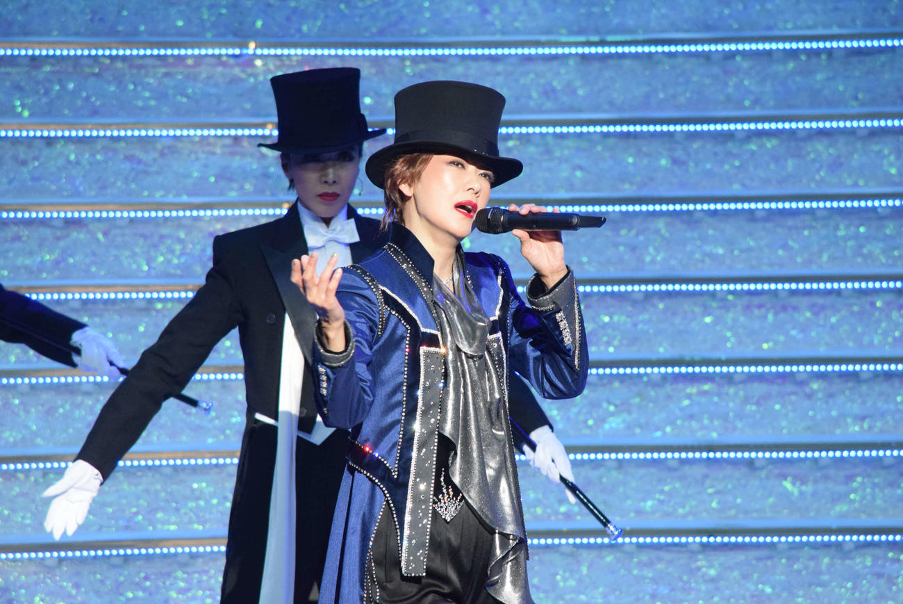 「未来へのOne Step!～世界を結ぶ愛の歌声～」ゲネプロに参加した姿月あさと（撮影・阪口孝志）