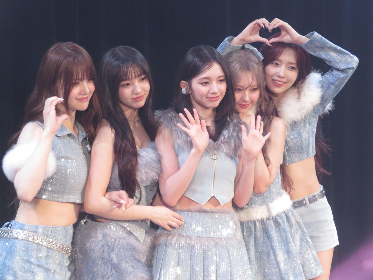 「MADEIN SHOWCASE LIVE」を行った、左からMADEINのセリナ、イェソ、マシロ、ナゴミ、ミユ（C）B ZONE,Inc.／143entertainment