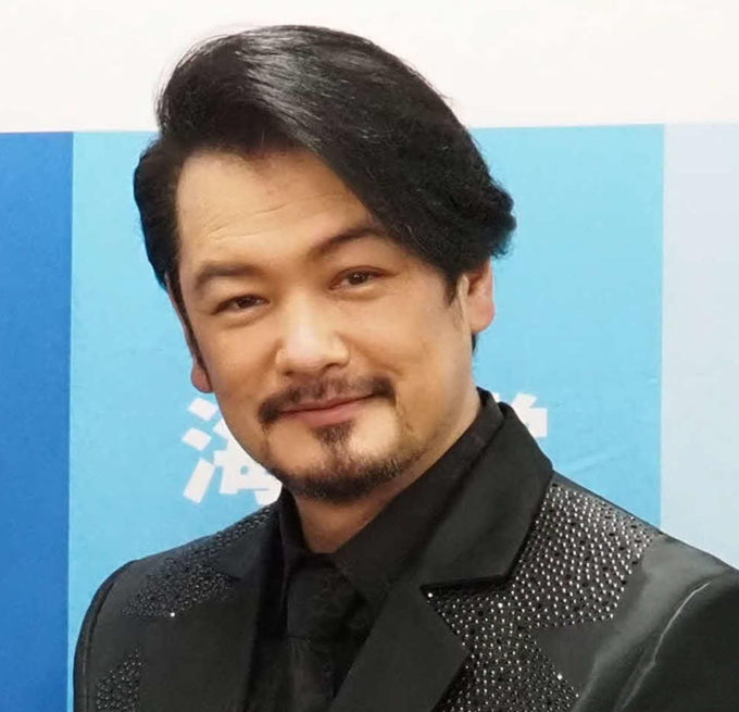 純烈の小田井涼平（22年2月撮影）