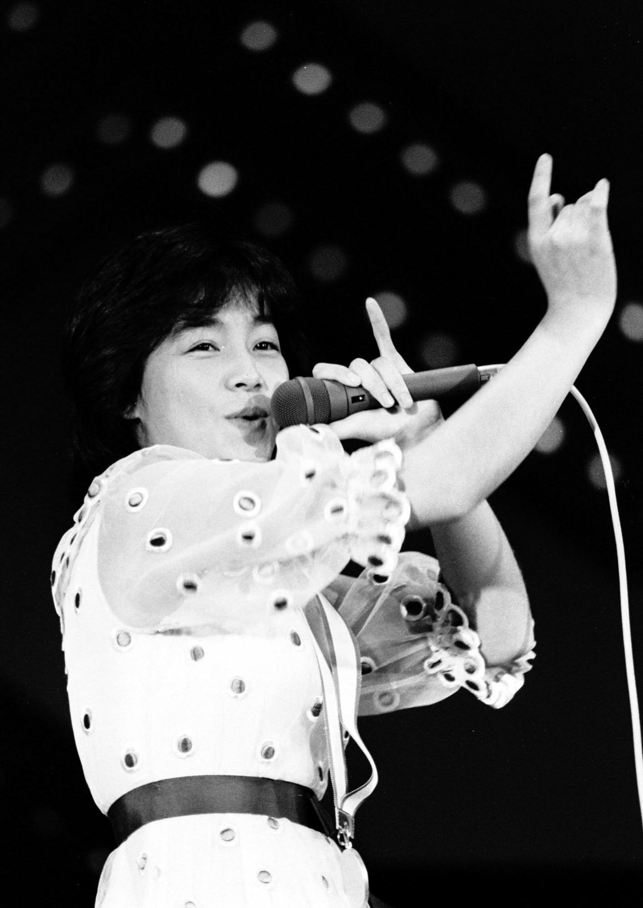 柏原芳恵（1980年撮影）