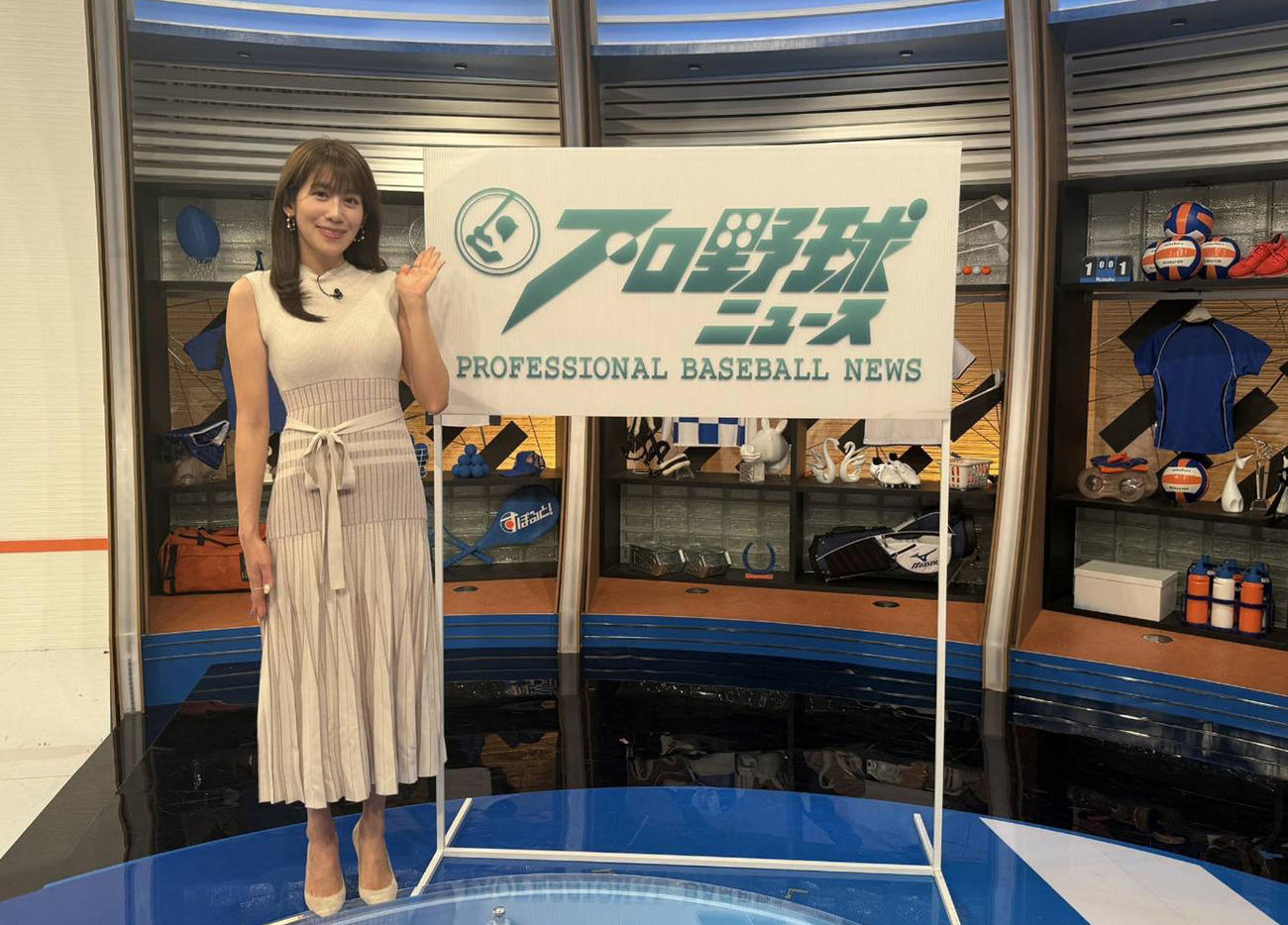 フジテレビ系「プロ野球ニュース」の収録を行ったフリーアナウンサーの中川安奈