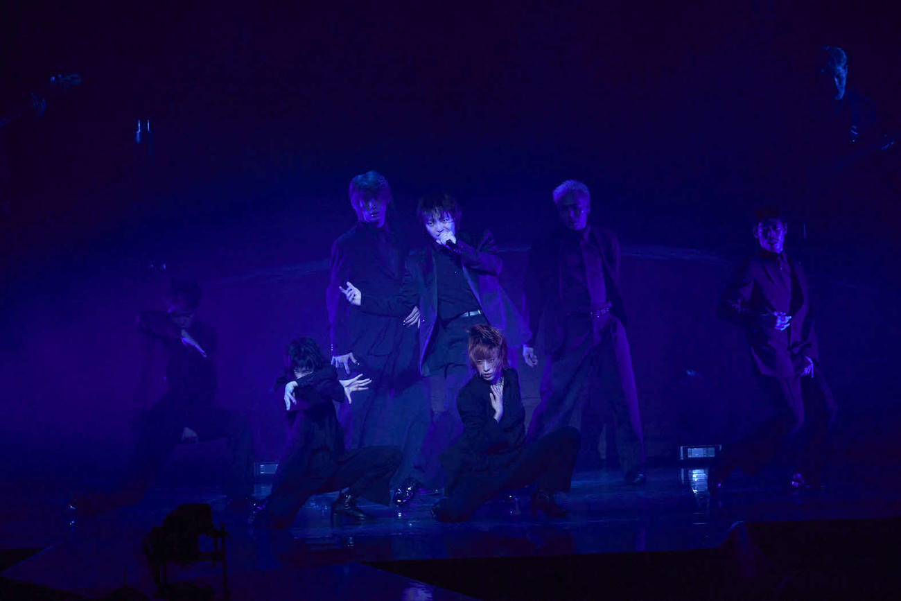 ソロデビュー20周年全国ツアー「DAICHI MIURA LIVE TOUR 2025太陽に焼かれて踊りましょう雨に打たれて歌いましょう」東京公演で歌唱する三浦大知