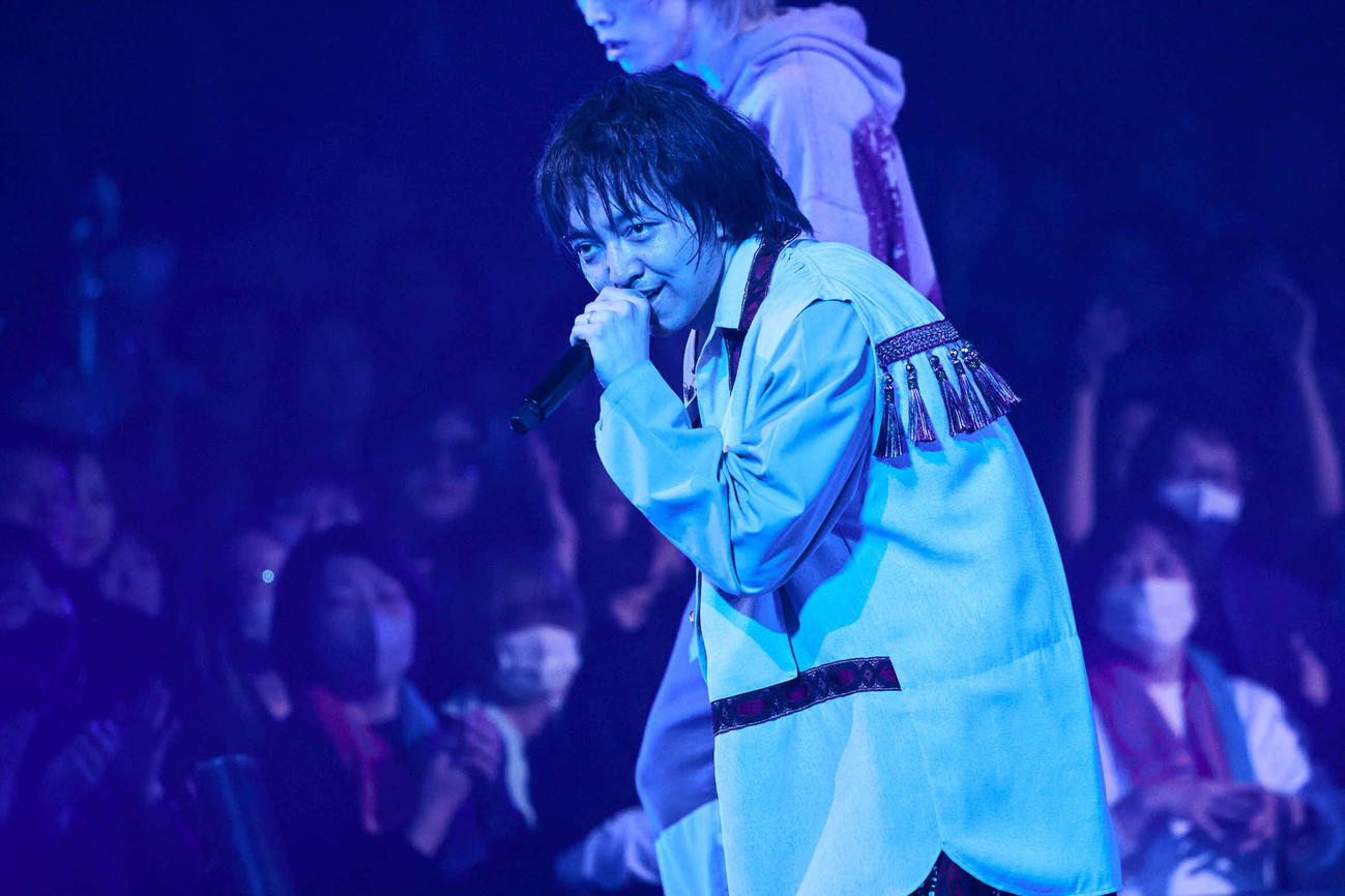 ソロデビュー20周年全国ツアー「DAICHI MIURA LIVE TOUR 2025太陽に焼かれて踊りましょう雨に打たれて歌いましょう」東京公演で歌唱する三浦大知