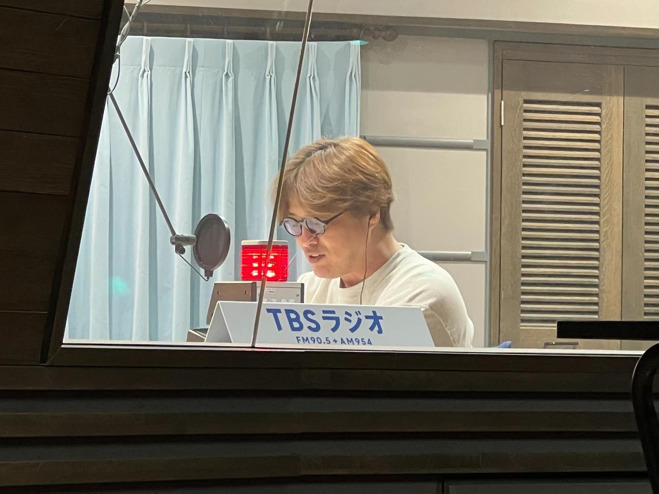 TBSラジオ「純烈・酒井一圭Brand－New Morning」に出演した酒井一圭