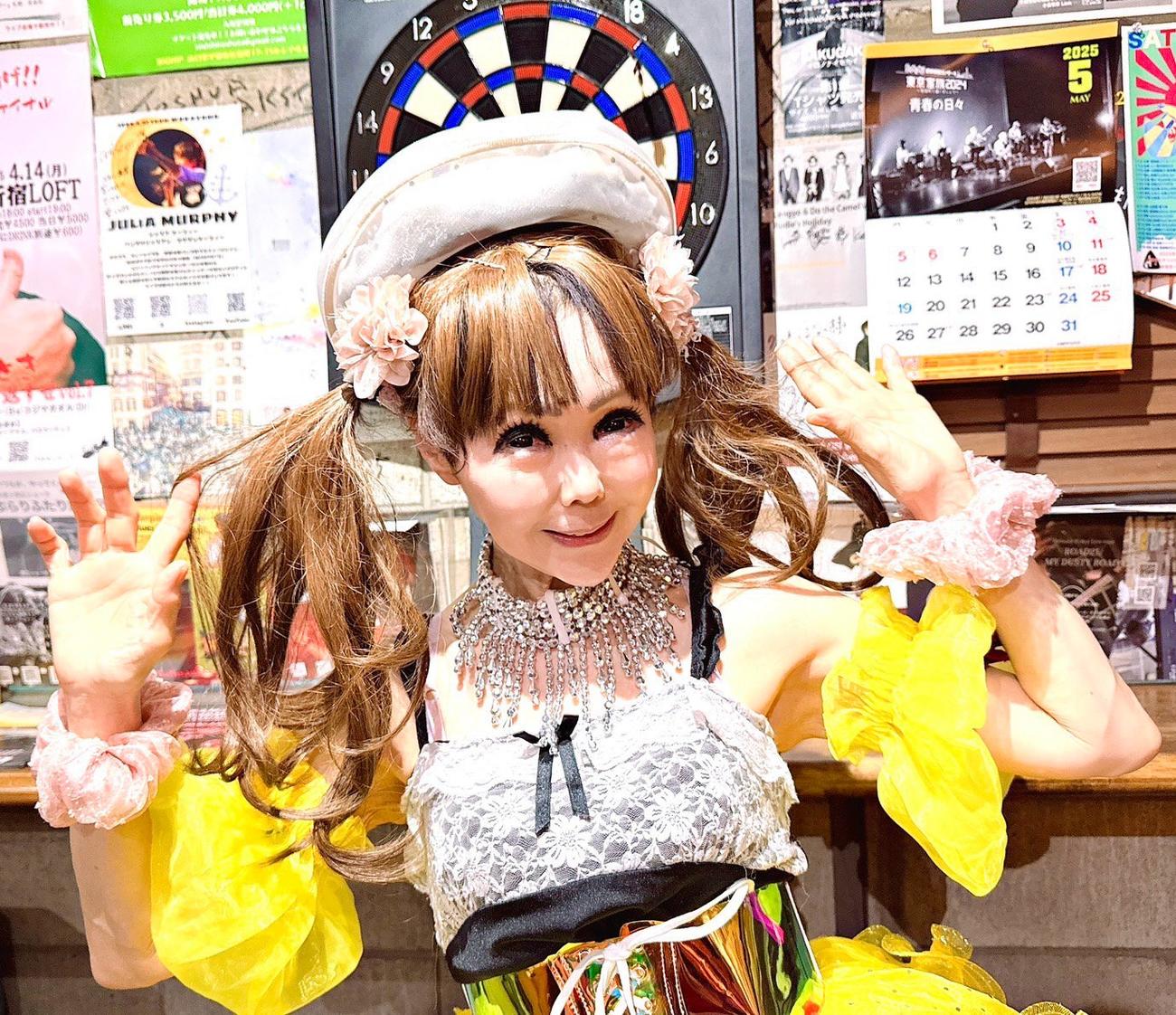 倉敷公演で熱唱する恵中瞳