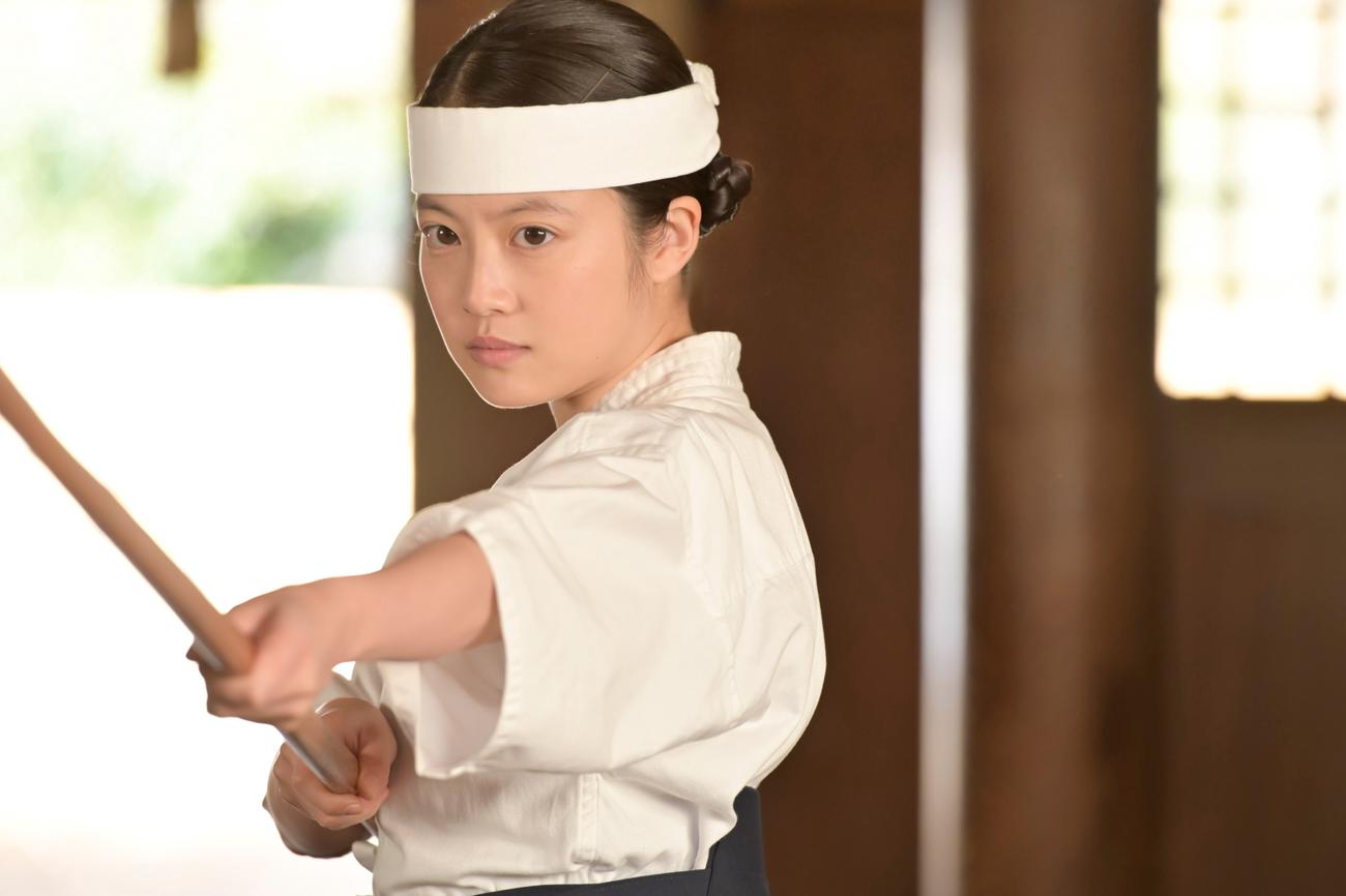 NHK連続テレビ小説「あんぱん」の1場面（C）NHK