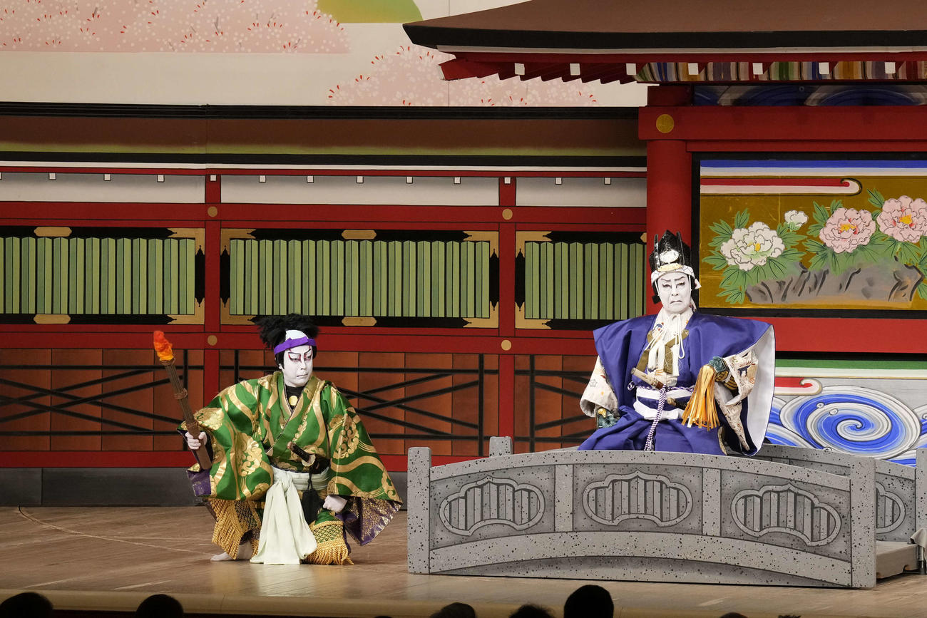 「團菊祭五月大歌舞伎」夜の部「弁天娘女男白浪」に出演する8代目尾上菊五郎（左）、7代目尾上菊五郎（C）松竹