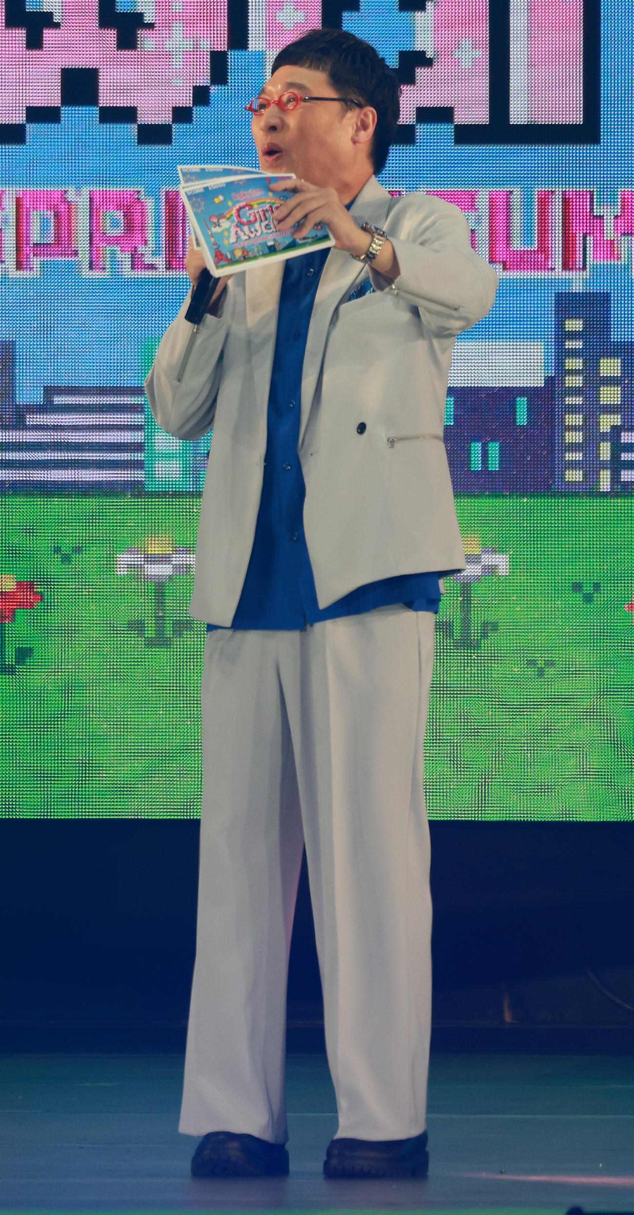 司会の山里亮太（撮影・中島郁夫）