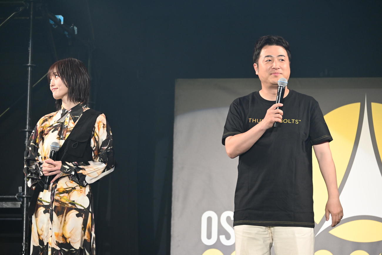 「大阪コミコン2025」に出演した山本彩（左）、水田信二（撮影・松浦隆司）