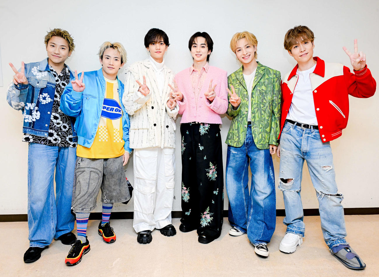 「KIDS B HAPPY presents　“EXILE B HAPPY SHOW 2025”ビューティフル・ネーム」を開催したEXILE B HAPPY。左から小森隼、浦川翔平、中島颯太、吉野北人、木村慧人、EXILE TETSUYA