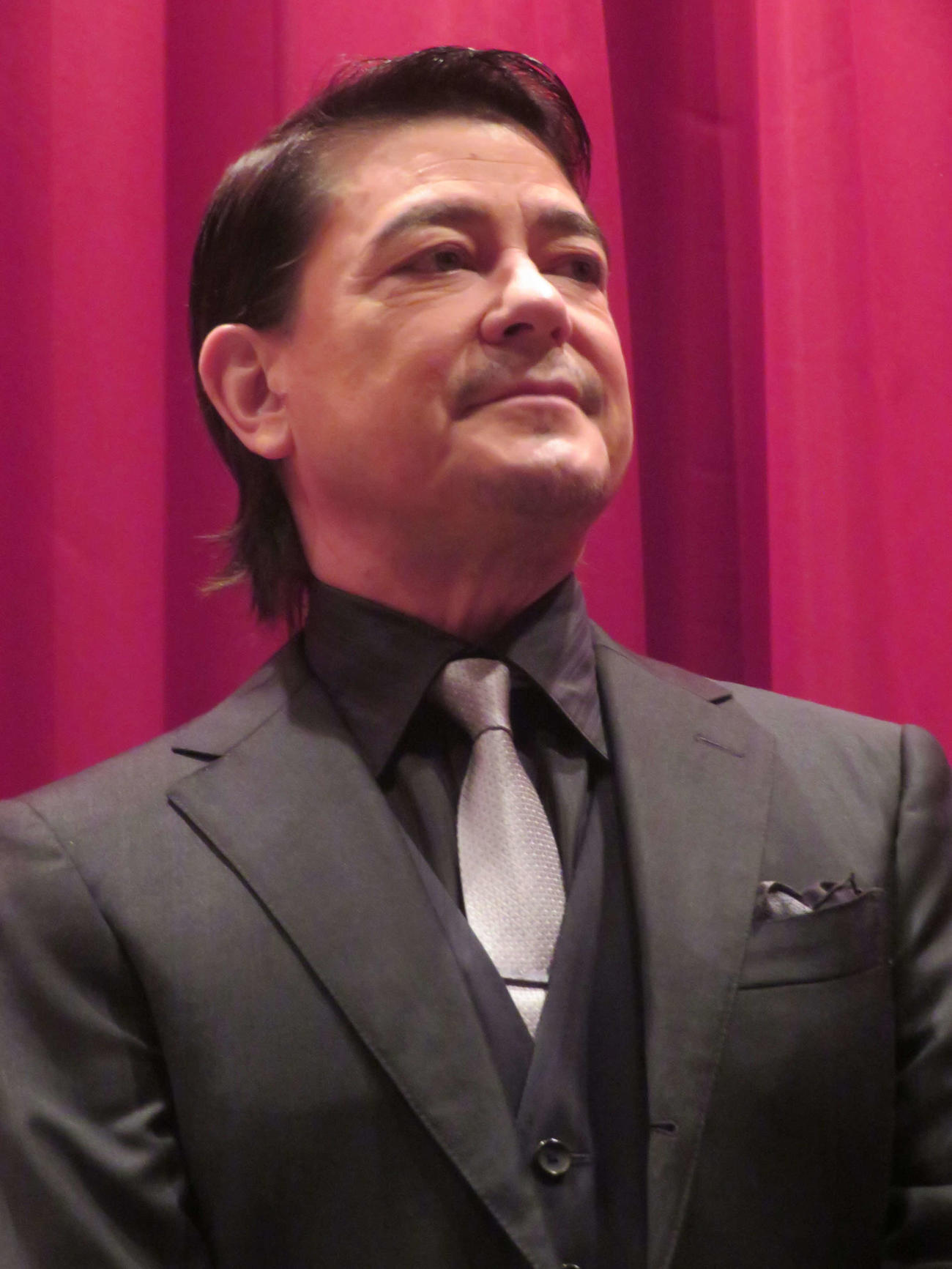 第3回横浜国際映画際の正式出品に選出された映画「惑星ラブソング」舞台あいさつに出席した川平慈英（撮影・川田和博）