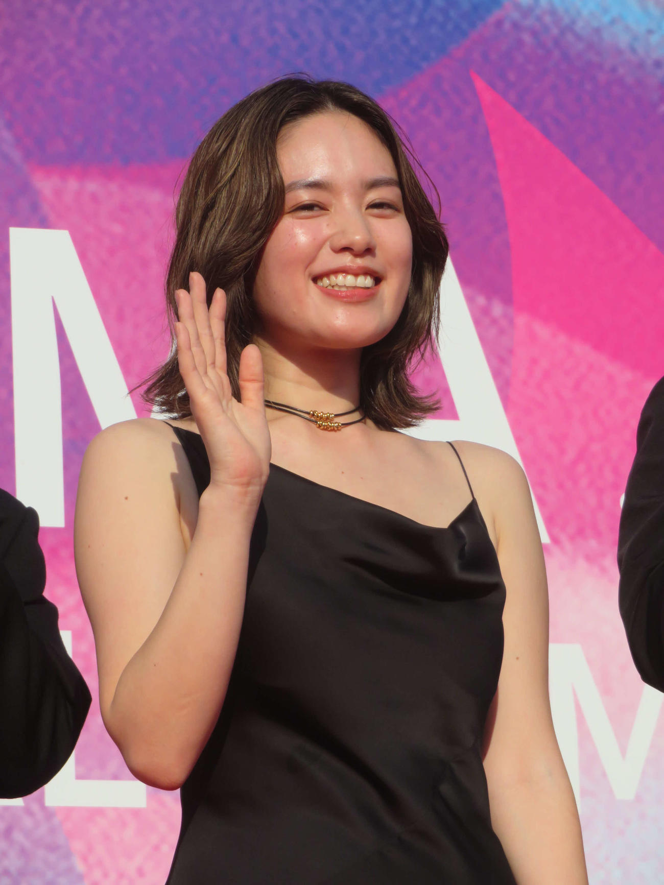 第3回横浜国際映画祭でレッドカーペットに出席した筧美和子（撮影・川田和博）