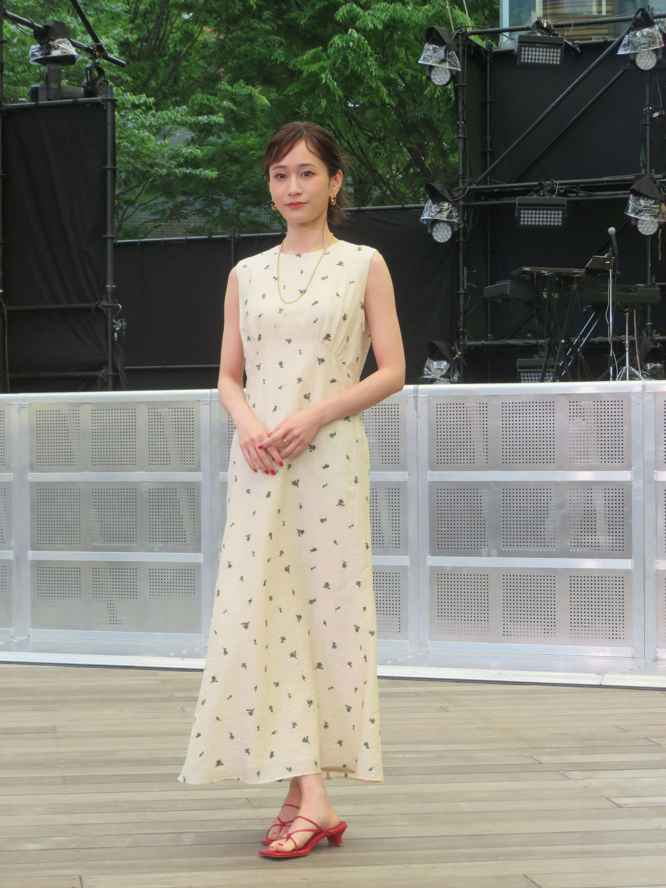 前田敦子のファッションアドバイザーは子ども「写真を選んでくれます」 - 芸能写真ニュース : 日刊スポーツ